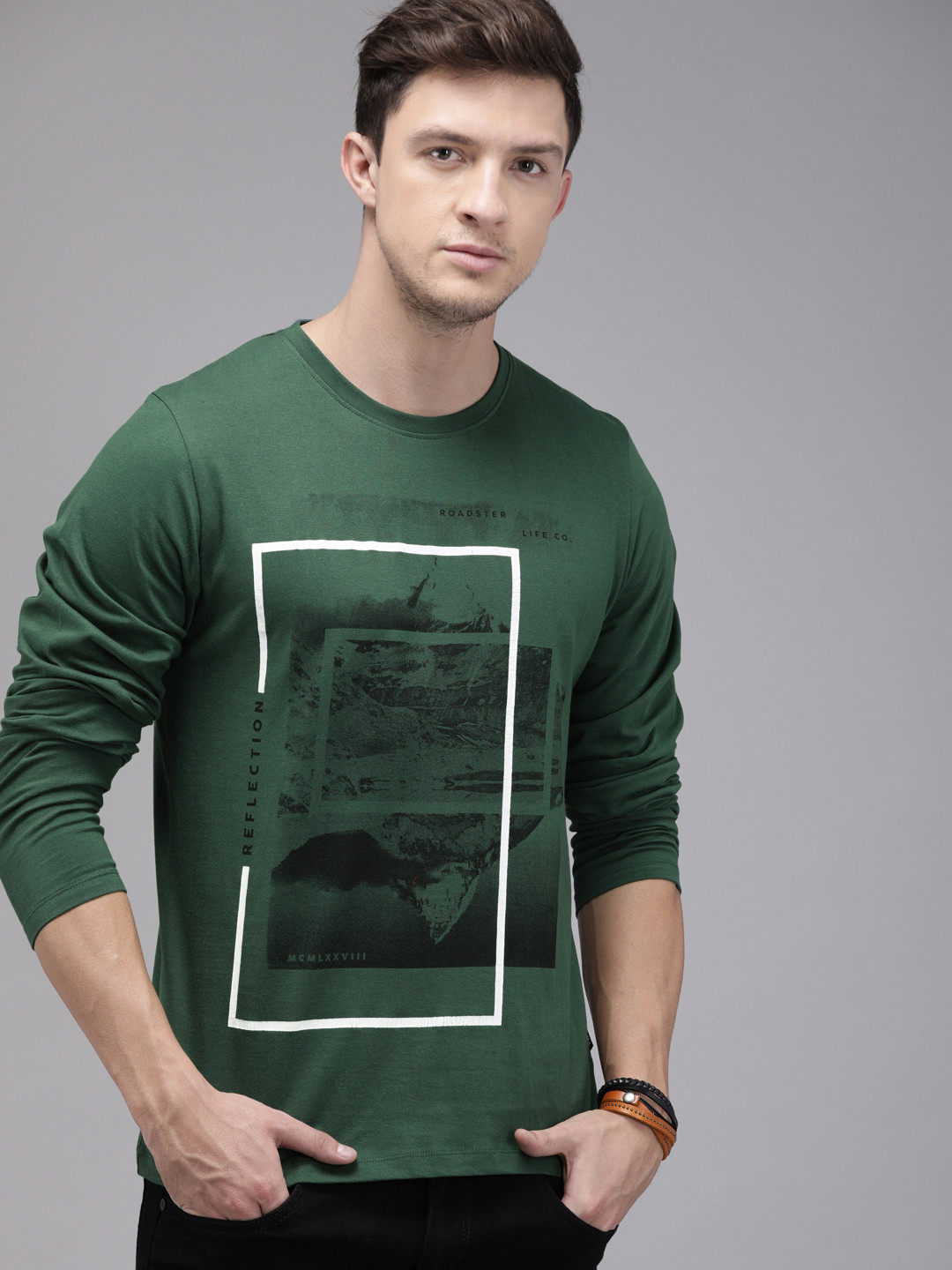 The Roadster Lifestyle Co Men Green Printed Round Neck Pure Cotton T-shirt