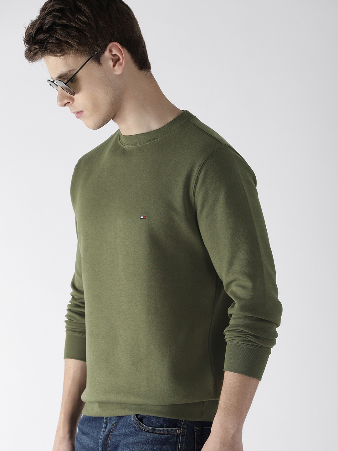 Tommy Hilfiger Men Olive Green Solid Round Neck Sweatshirt