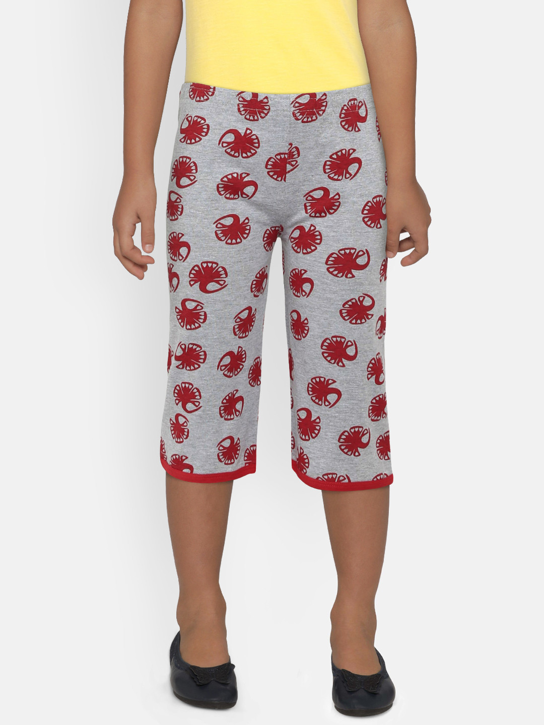 SINI MINI Girls Grey & Red Printed Regular Fit Capris