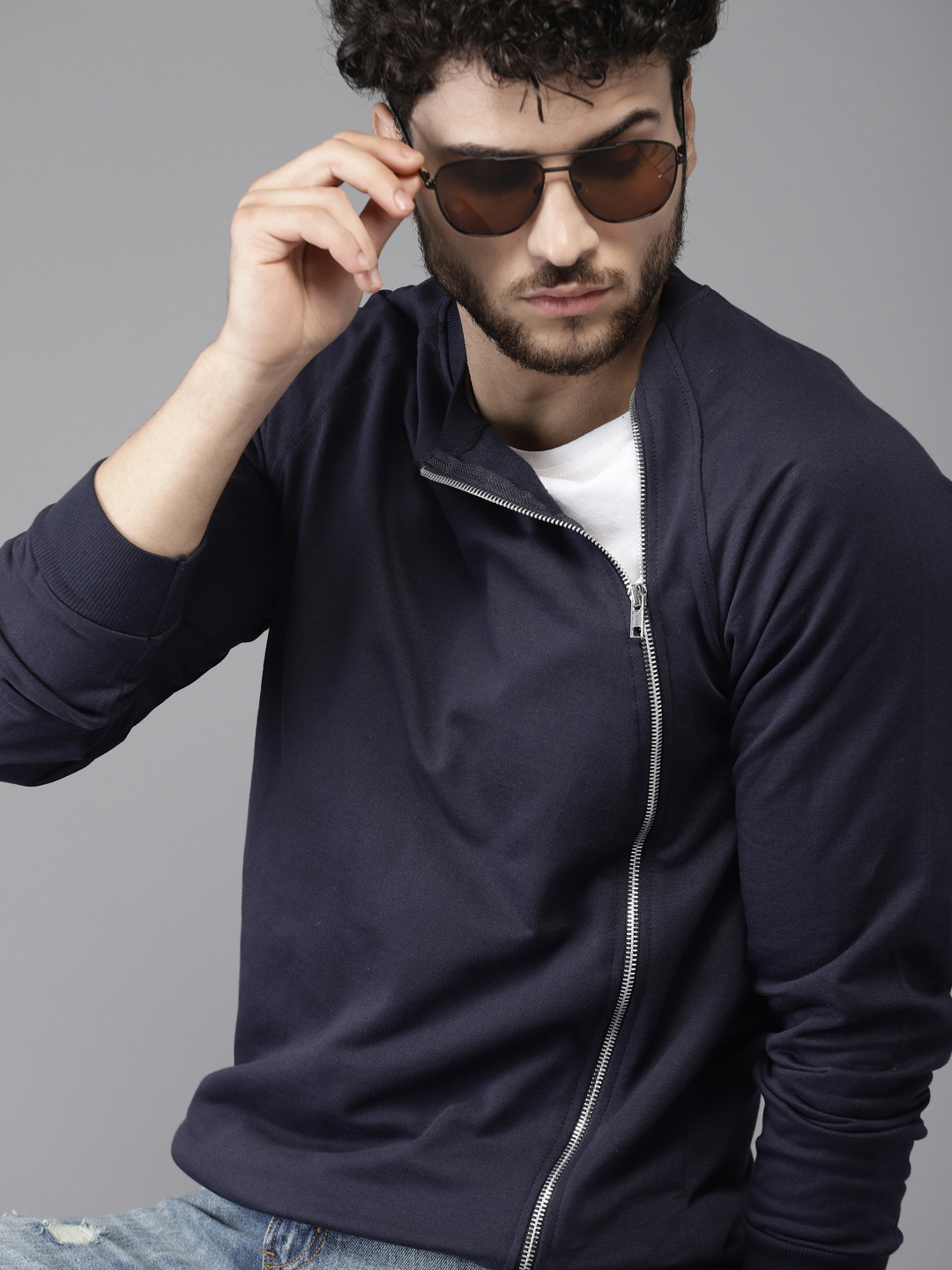 Campus Sutra Men Navy Blue Solid Sweatshirt