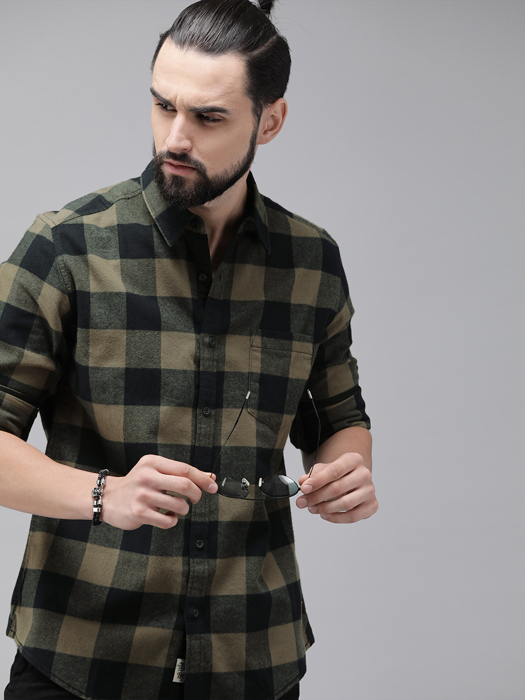 Roadster Men Olive Green  Black Regular Fit Checked Casual Shirt
