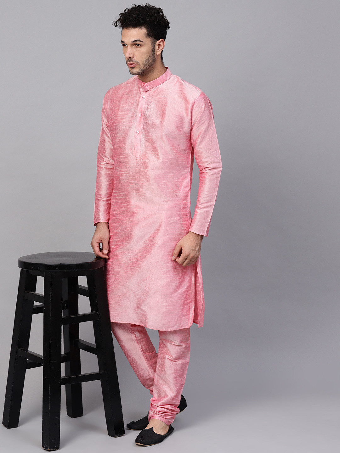 SOJANYA Men Pink Solid Kurta with Churidar