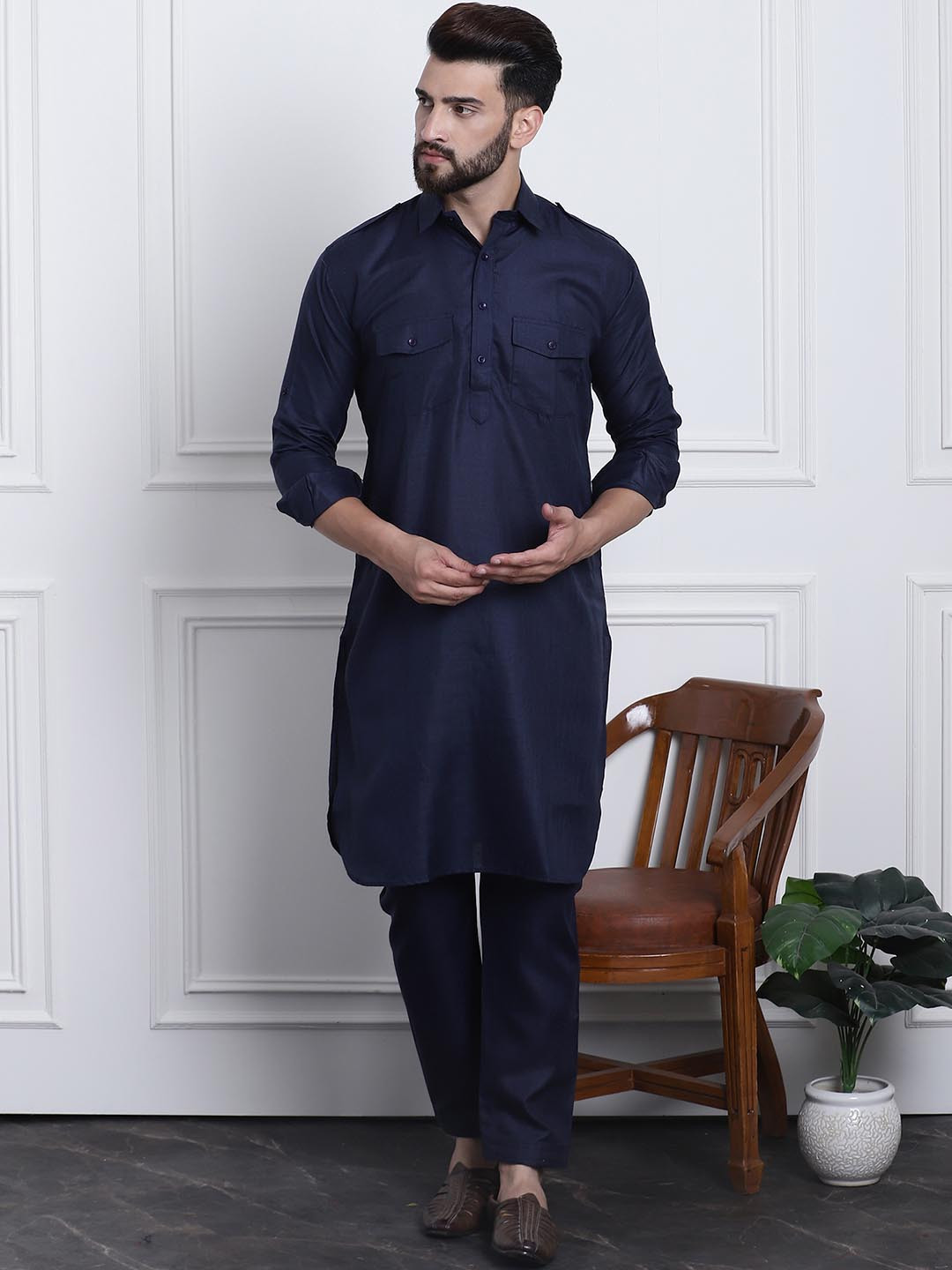 SOJANYA Men Navy Blue Solid Kurta with Salwar
