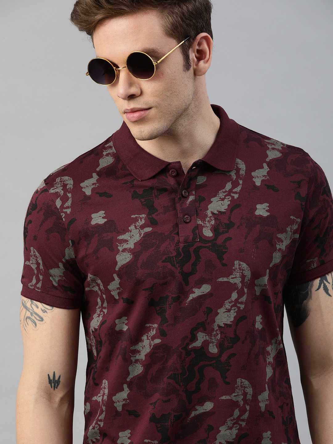 The Roadster Lifestyle Co Men Maroon and Grey Printed Polo Collar  Cotton T-shirt