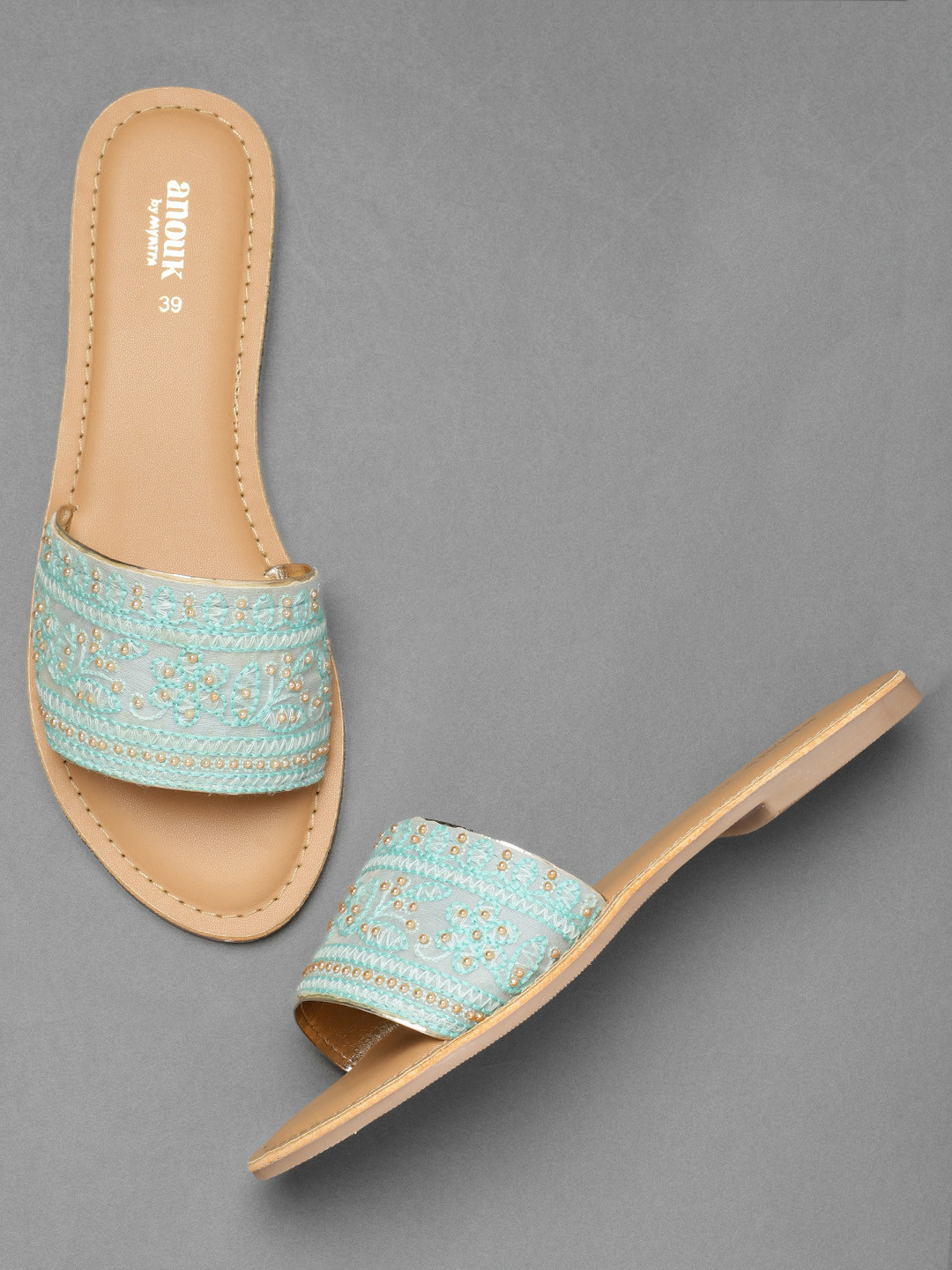 metro flat sandals for ladies