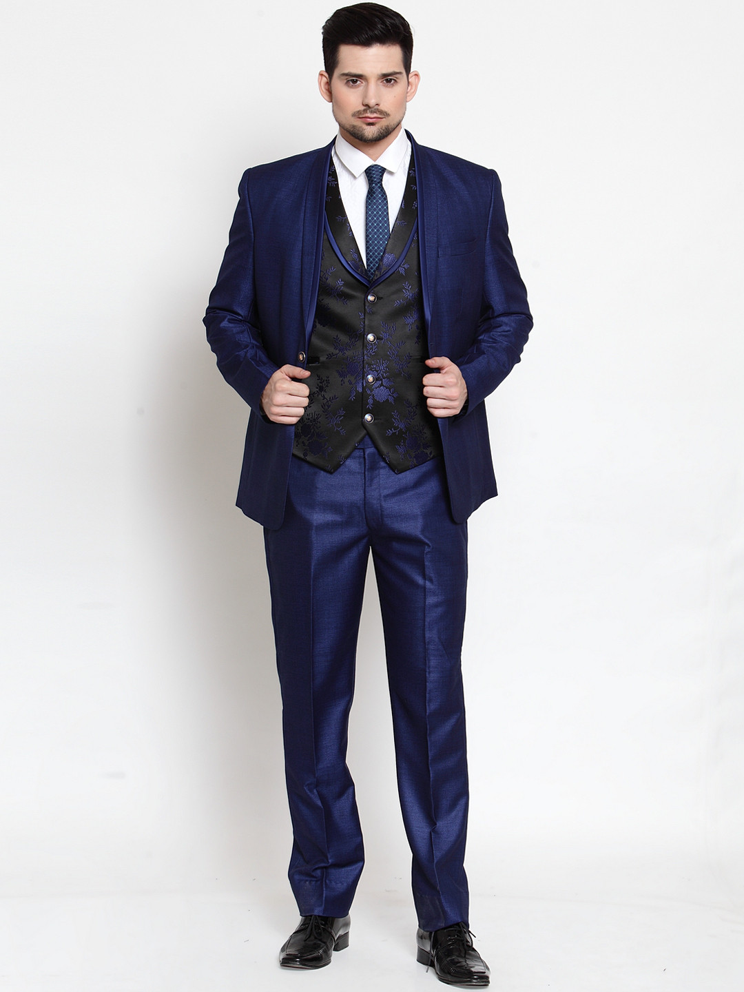 LUXURAZI Men Blue & Black Solid Slim-Fit Tuxedo Three-Piece Suit
