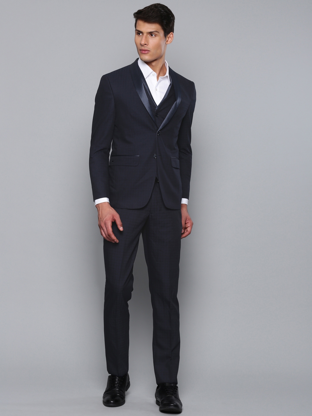 Louis Philippe Suits : Buy Louis Philippe Grey Two Piece Suit (Set of 2)  Online