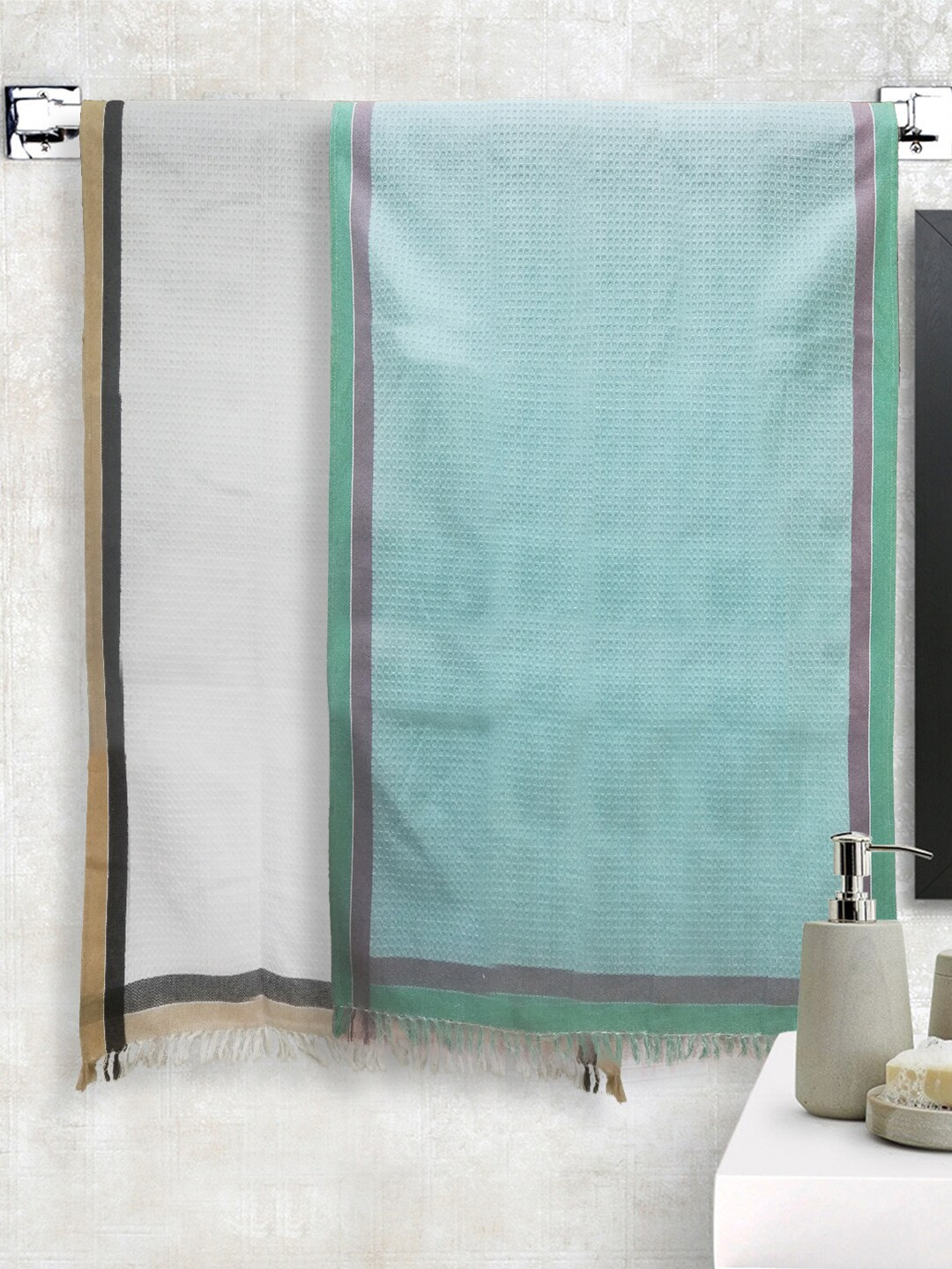 Athom Trendz Set of 2 Multicoloured Solid Bath Towels