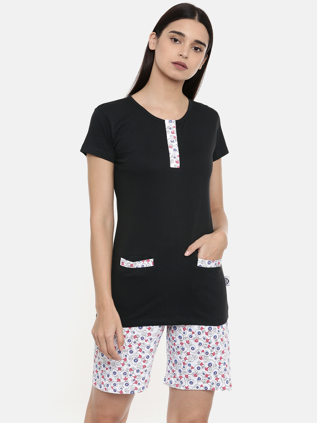 zebu Women Black & White Solid Night suit