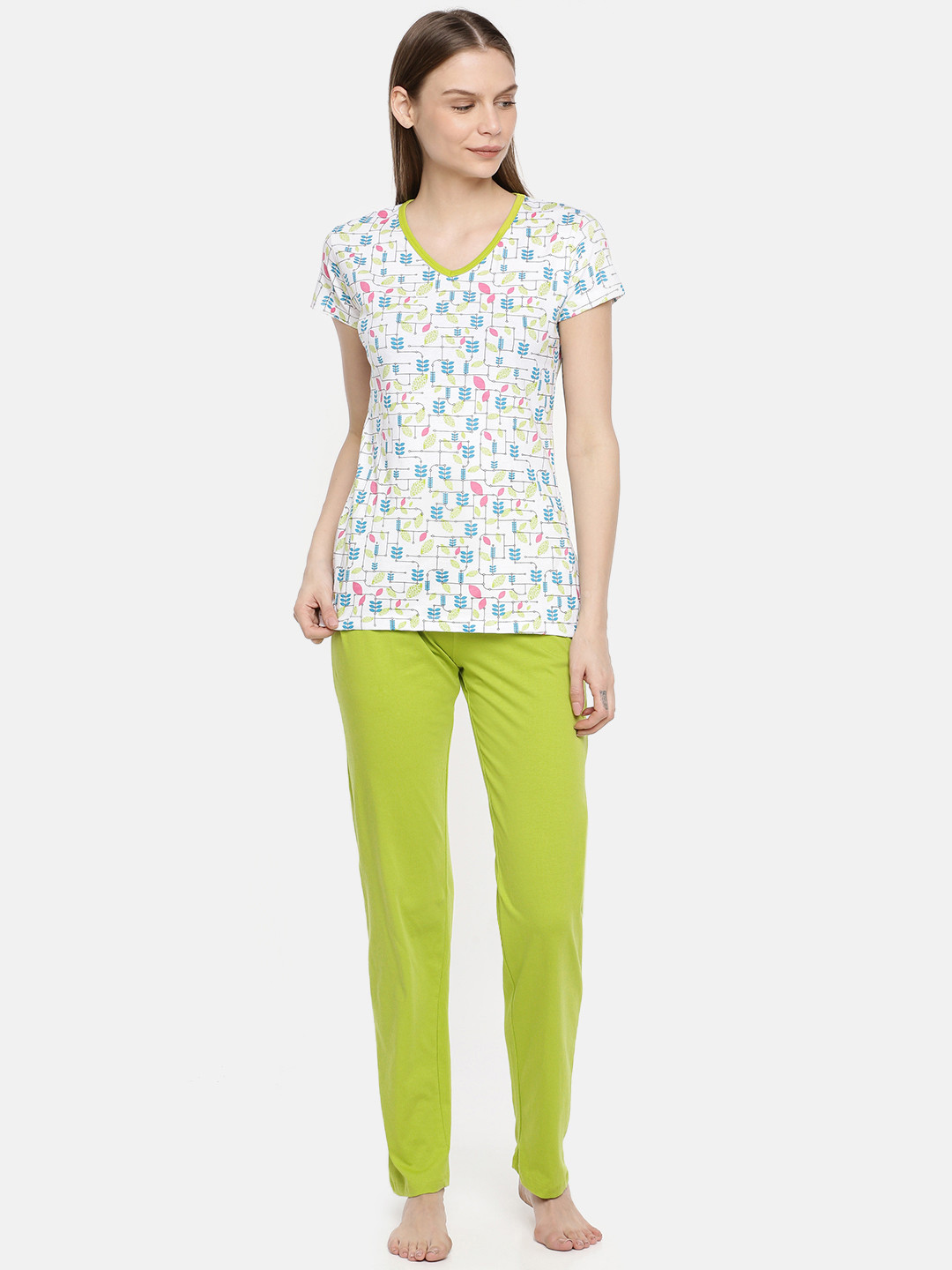 zebu Women White & Green Printed Night Suit