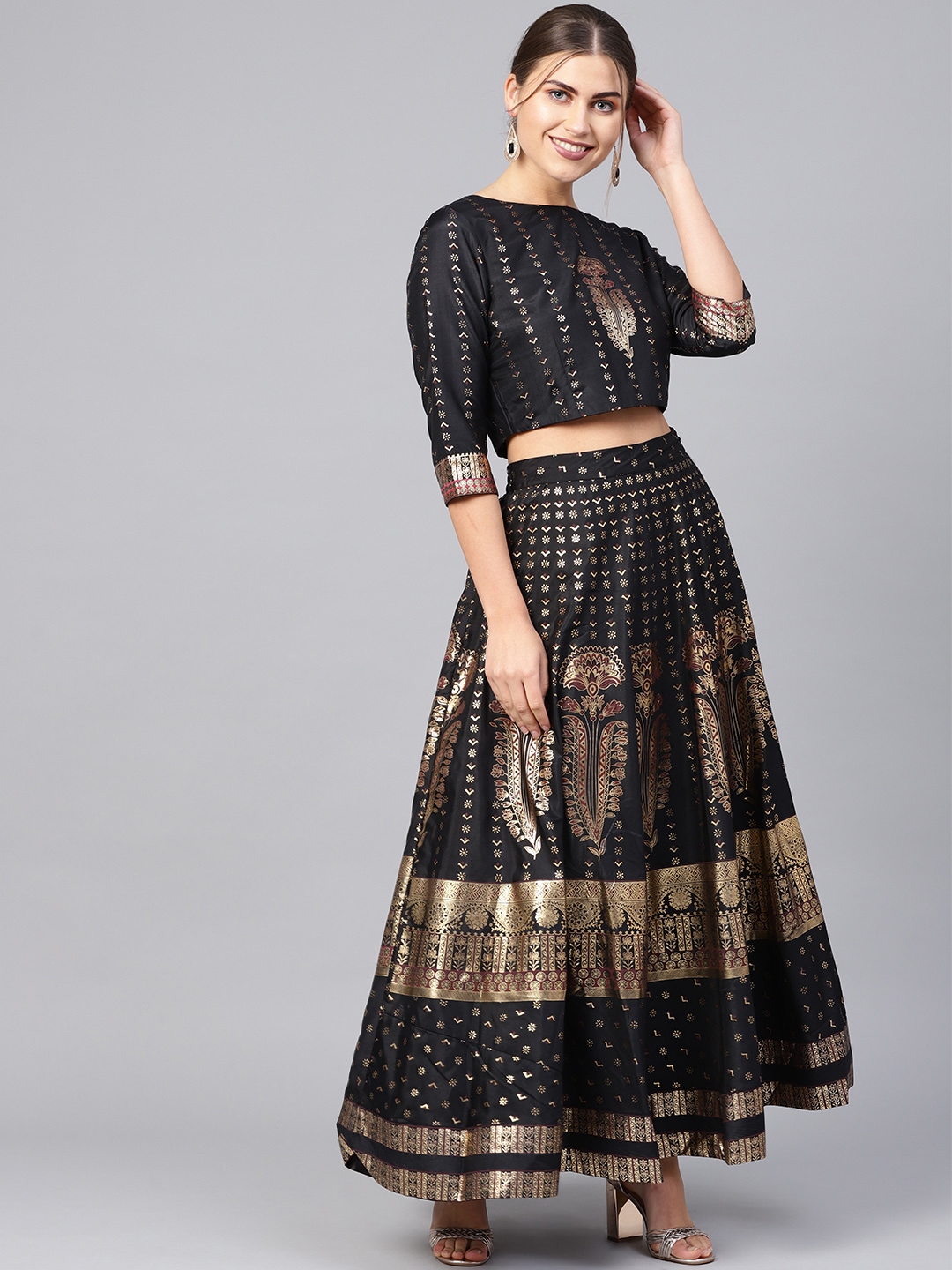 Crop top and deals lehenga skirt online myntra