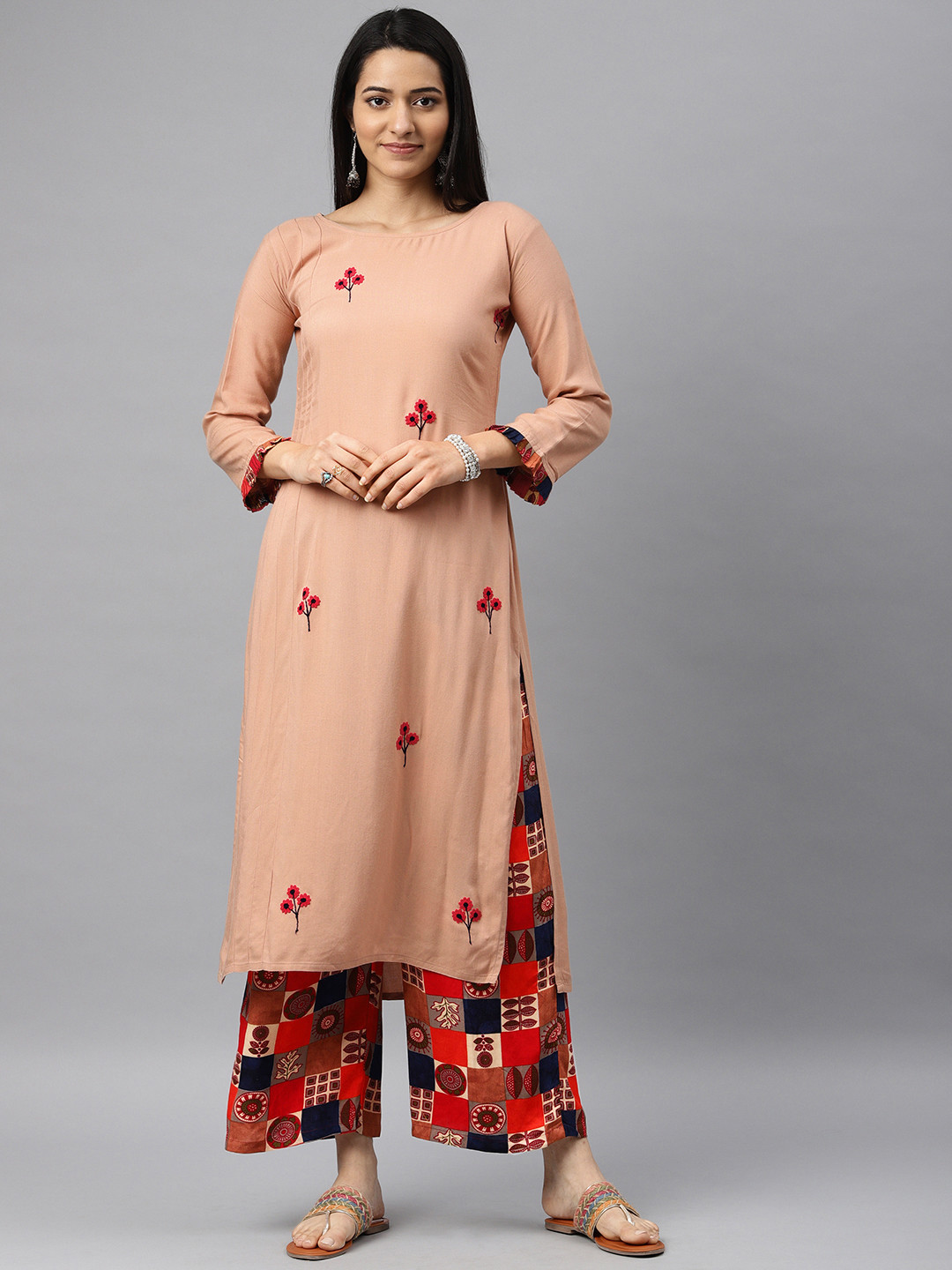 Kvsfab Women Peach-Coloured & Beige Embroidered Kurta with Palazzos