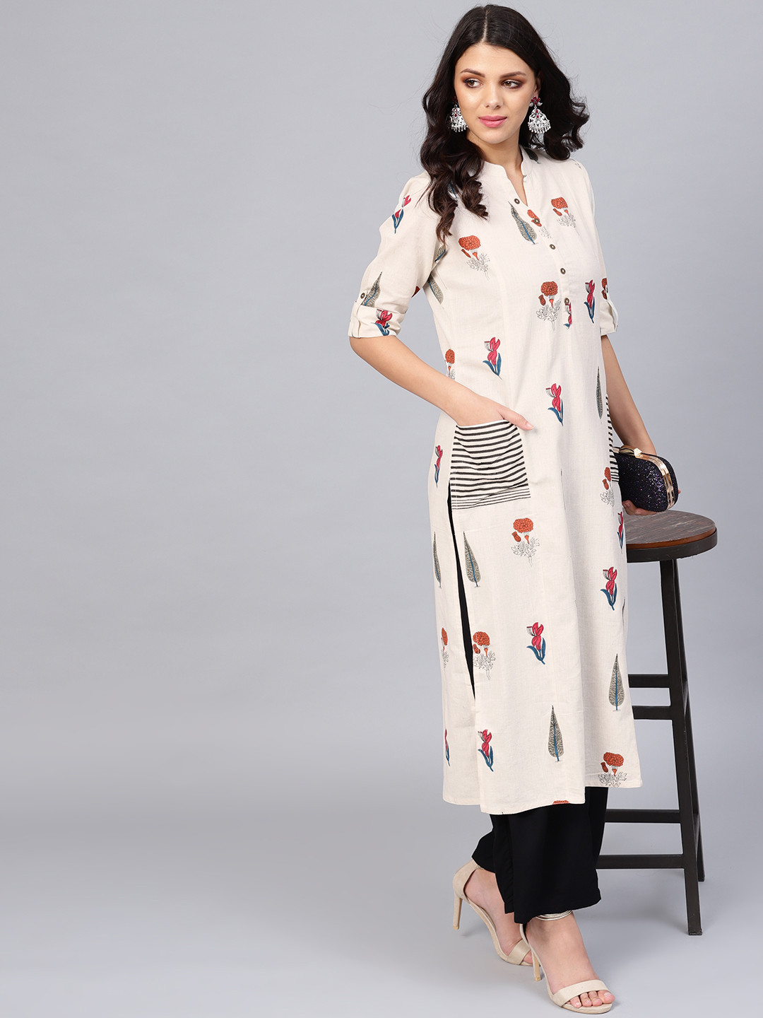Divena Women Off-White Printed Straight Kurta