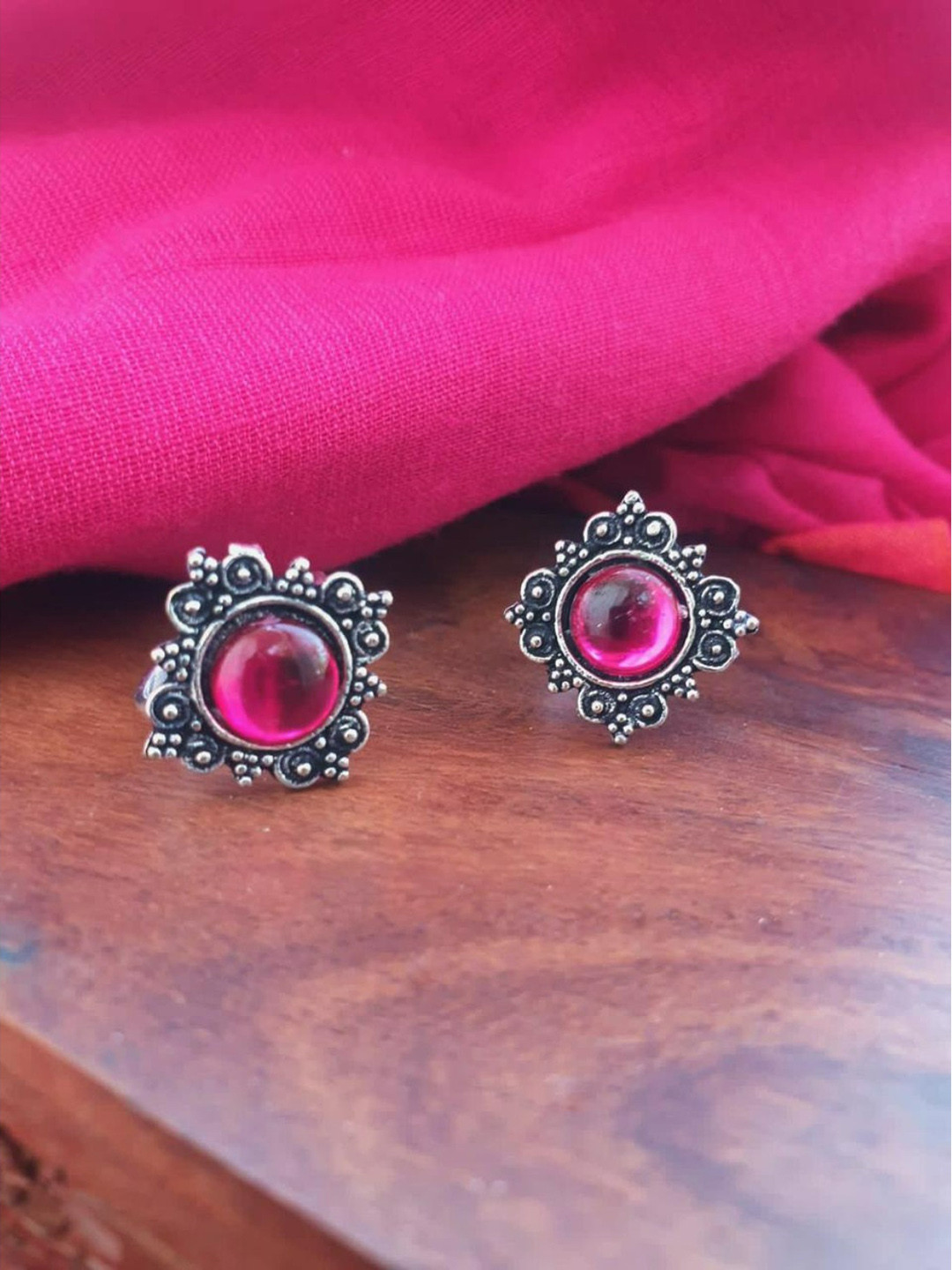 FIROZA Set of 2 Oxidised Silver-Toned & Pink Stone-Studded Textured Adjustable Toe Rings
