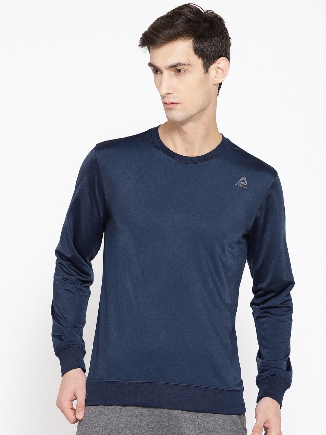 Reebok Men Navy Blue Solid Foundation Training Sweatshirt