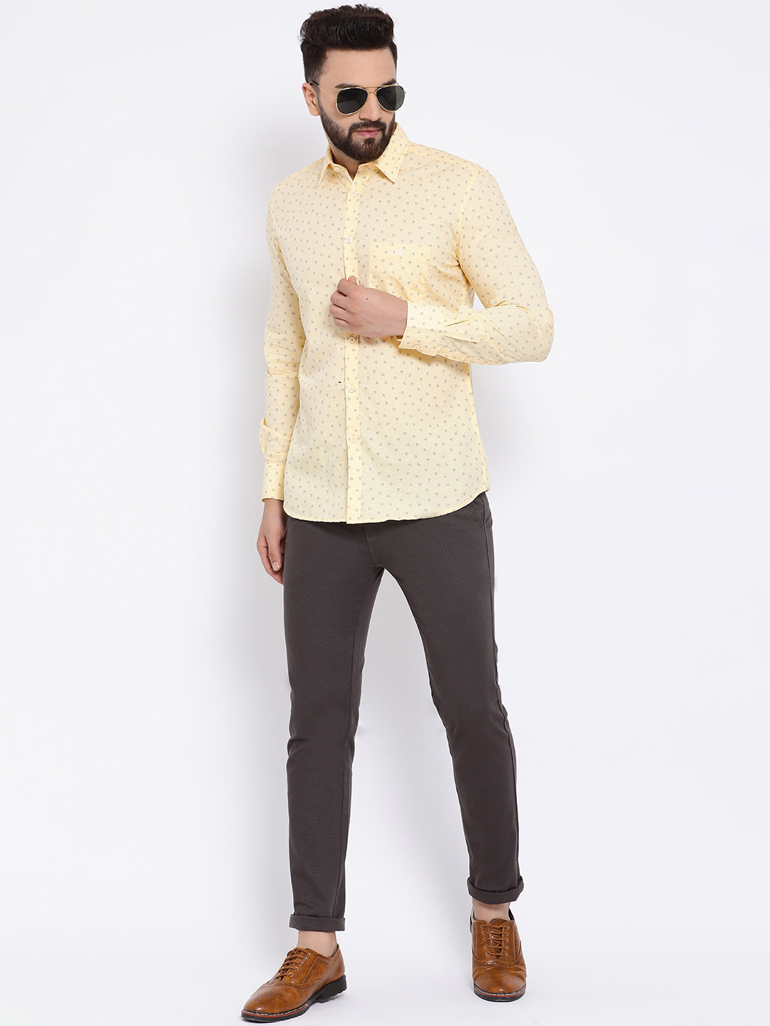 Crimsoune Club Men Yellow Slim Fit Printed Casual Shirt