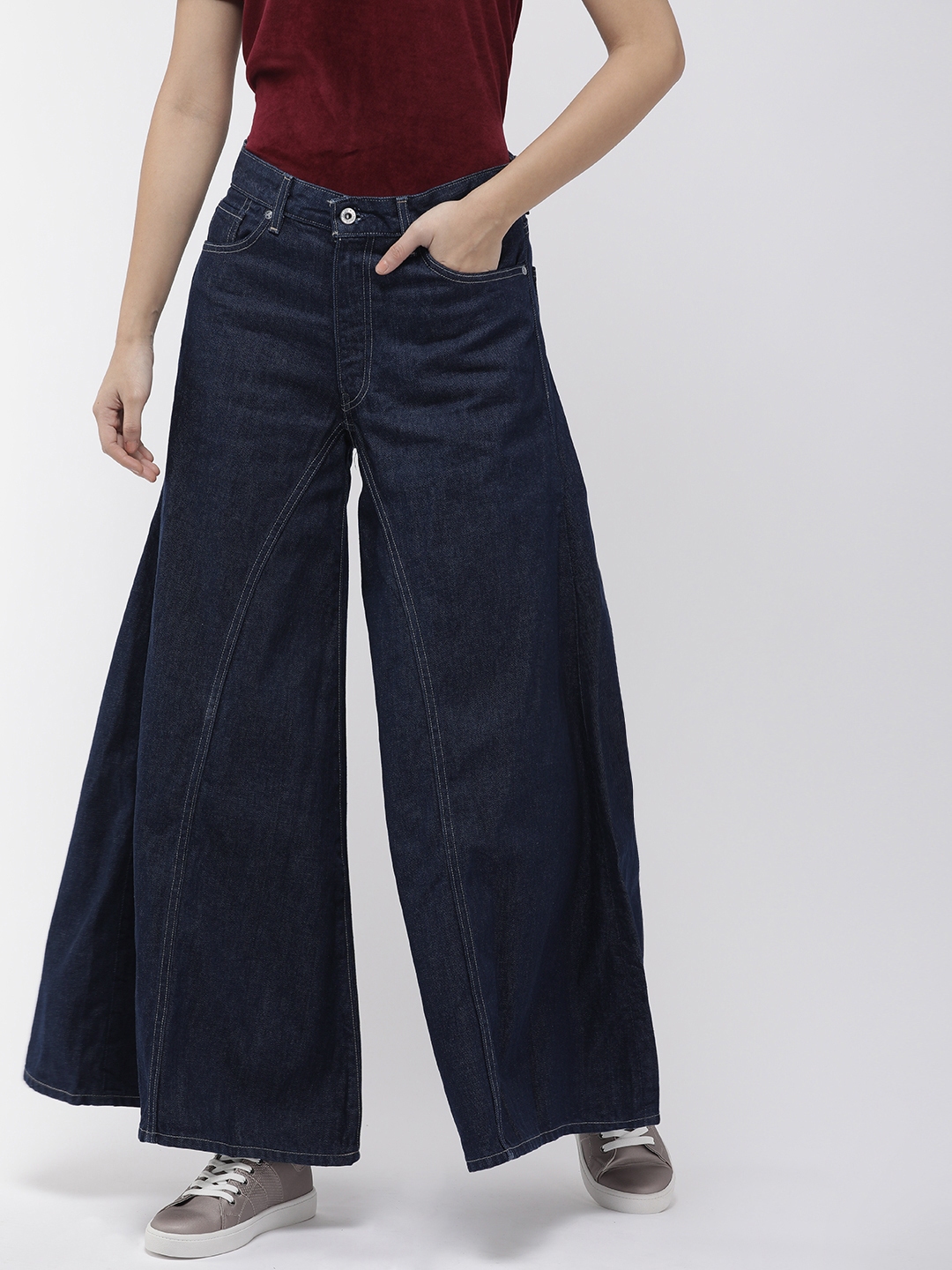 Buy Levis Women Blue Flared High Rise Clean Look Made And Crafted Rancher  Wide Leg Jeans - Jeans for Women 10591808 | Myntra