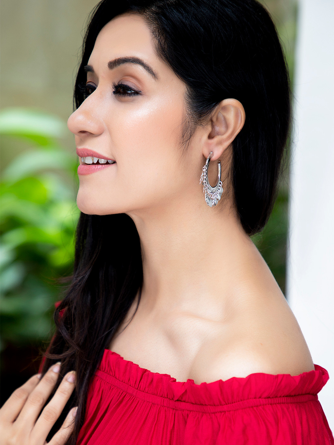 Rubans Women Silver-Plated White Handcrafted Feather Shaped Hoop Earrings