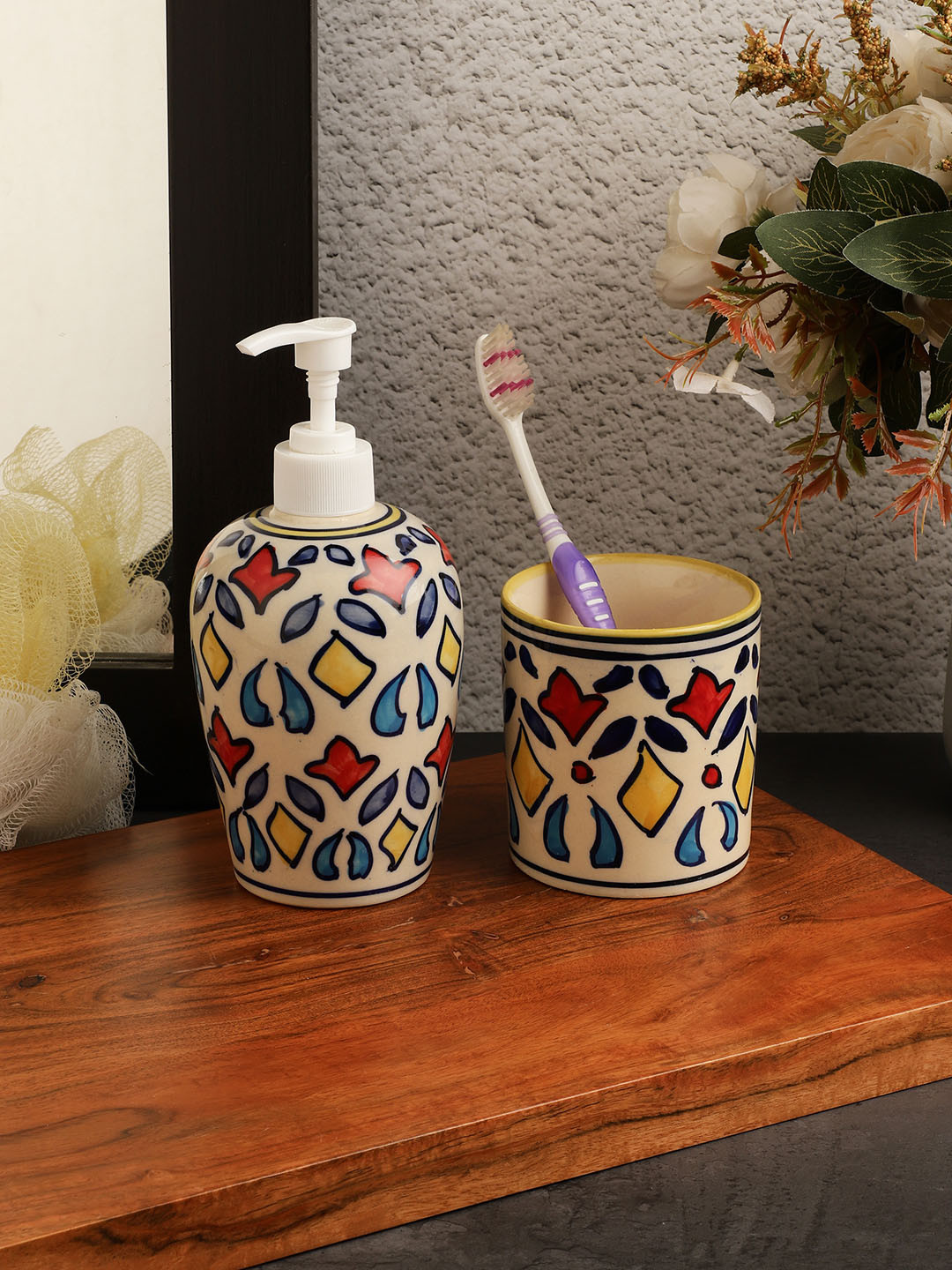 VarEesha Set of 2 Multicoloured Printed Ceramic Bath Accessories
