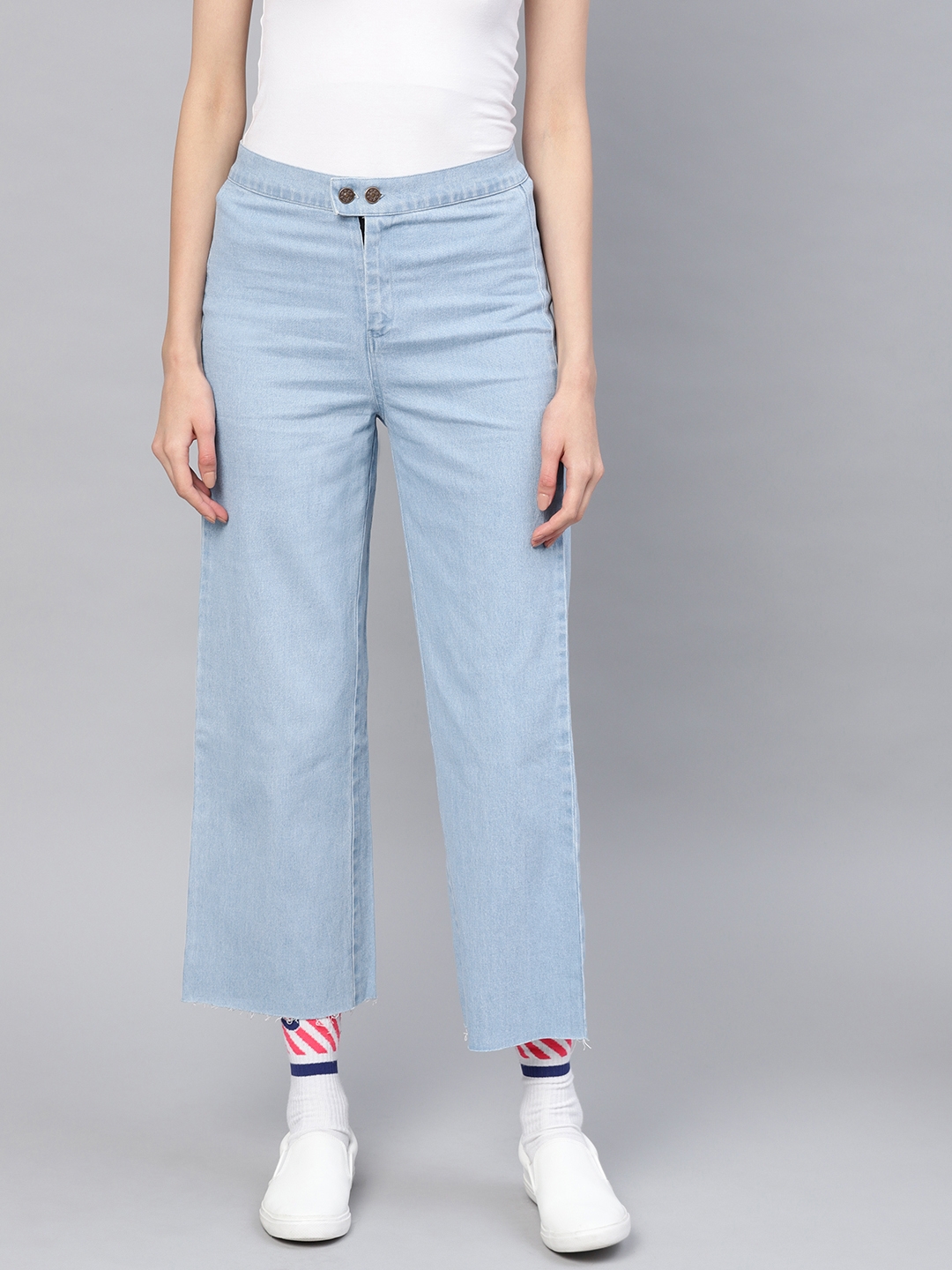 Buy SASSAFRAS Women Blue Straight Fit Mid Rise Clean Look Cropped Jeans - Jeans for Women 10604484 | Myntra