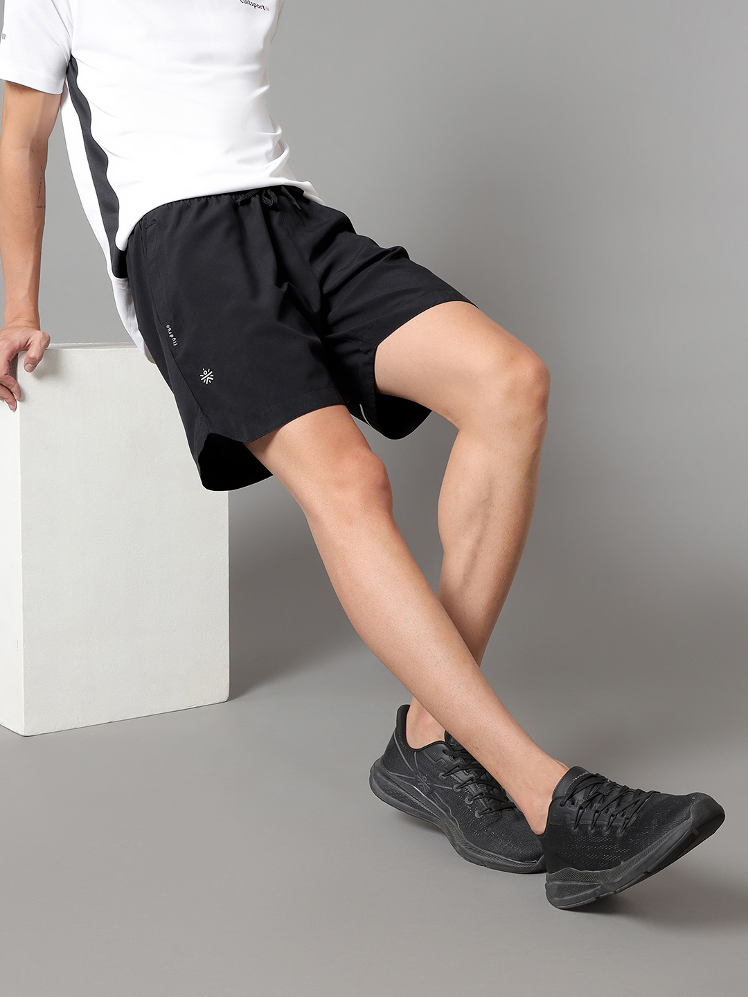 CULT Men Black Solid Regular Fit Sports Shorts