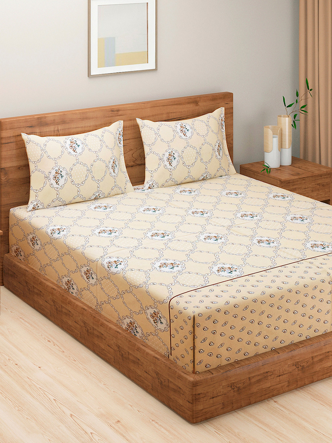 SWAYAM Beige Floral Cotton 144 TC Fitted Queen Bedsheet with 2 Pillow Covers-190 x 198 cm