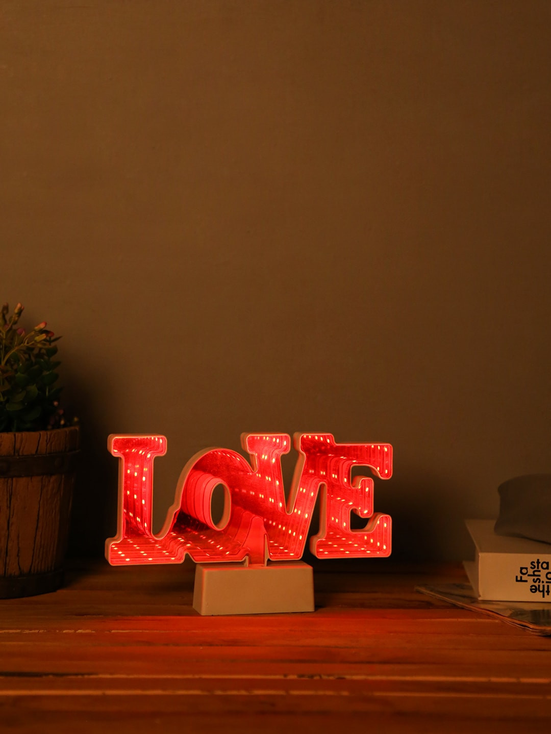 TAYHAA White & Red Typographic LOVE LED Lighting with Mirror Table Lamp