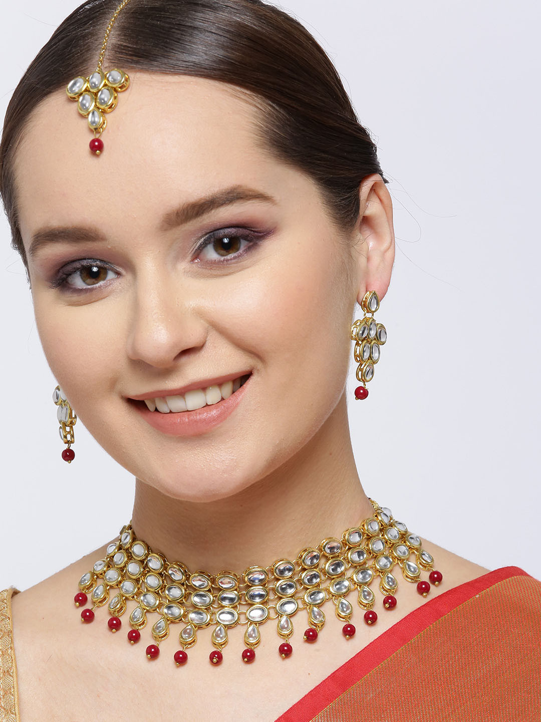 KARATCART Maroon Gold-Plated Kundan Studded & Beaded Handcrafted Jewellery Set