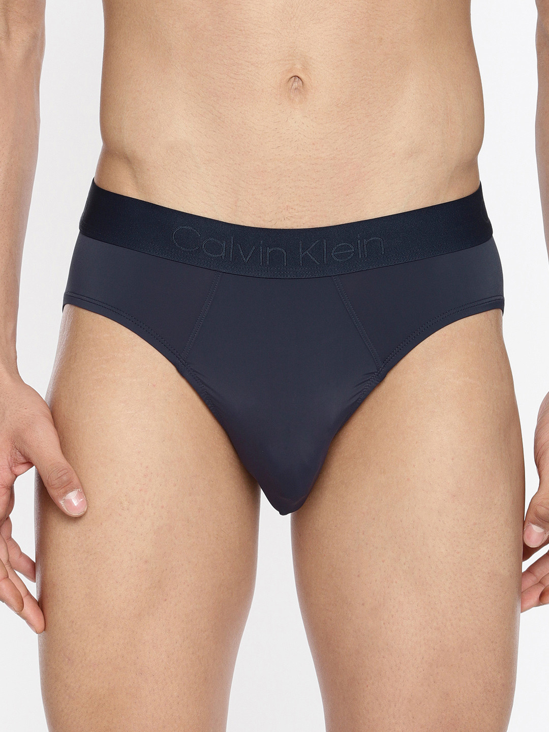 Calvin Klein Underwear Men Navy Blue Solid Basic Briefs NB19288SB