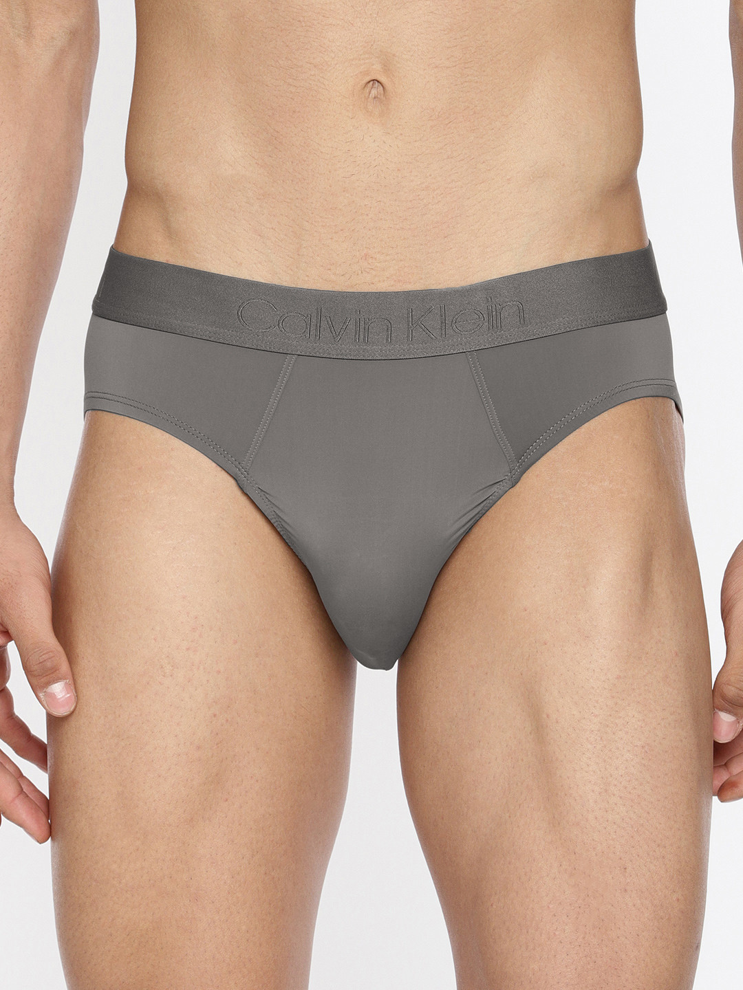 Calvin Klein Underwear Men Grey Solid Basic Briefs NB19288SB