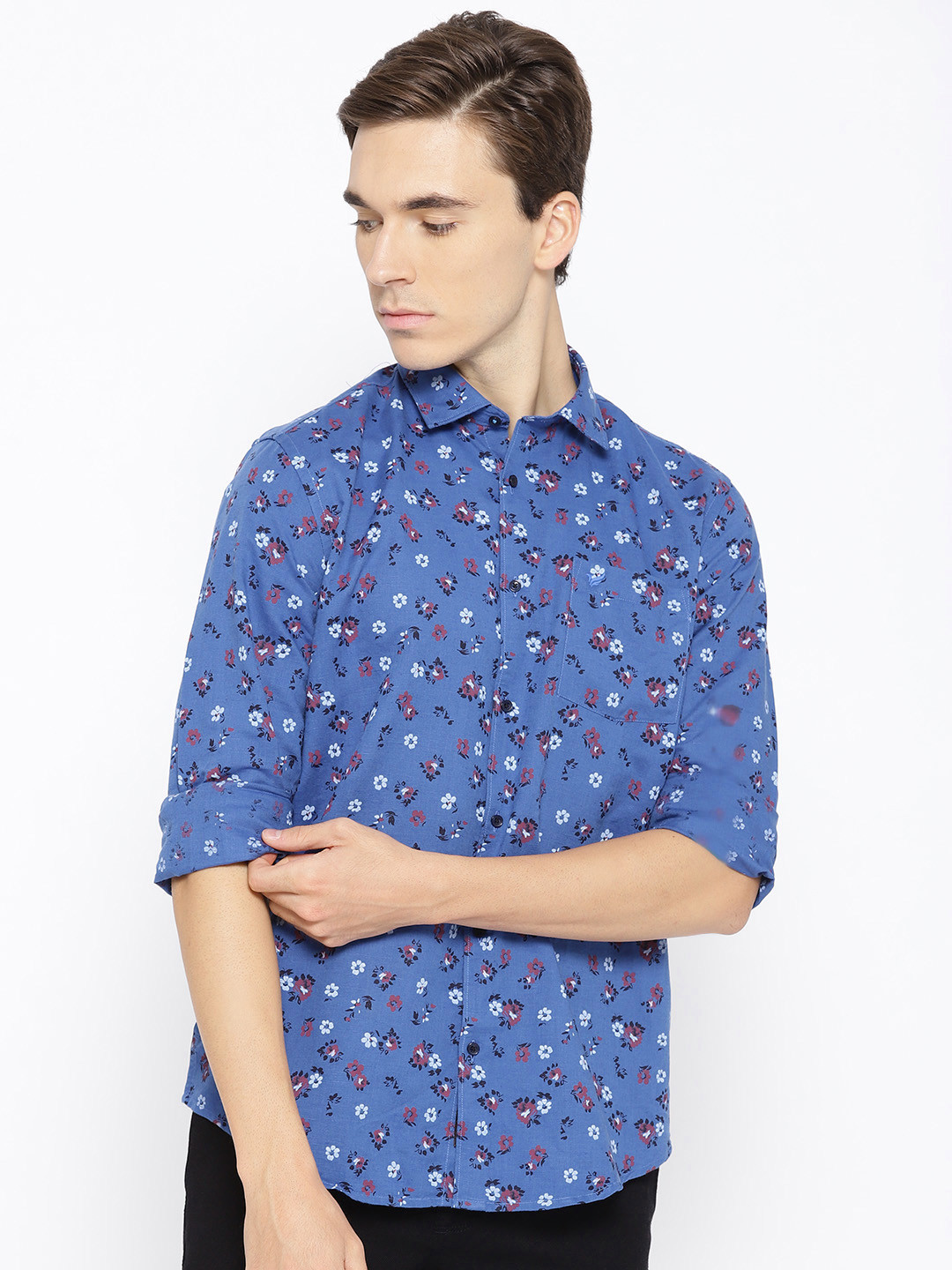 Blackberrys Men Blue & Red Slim Fit Printed Casual Shirt