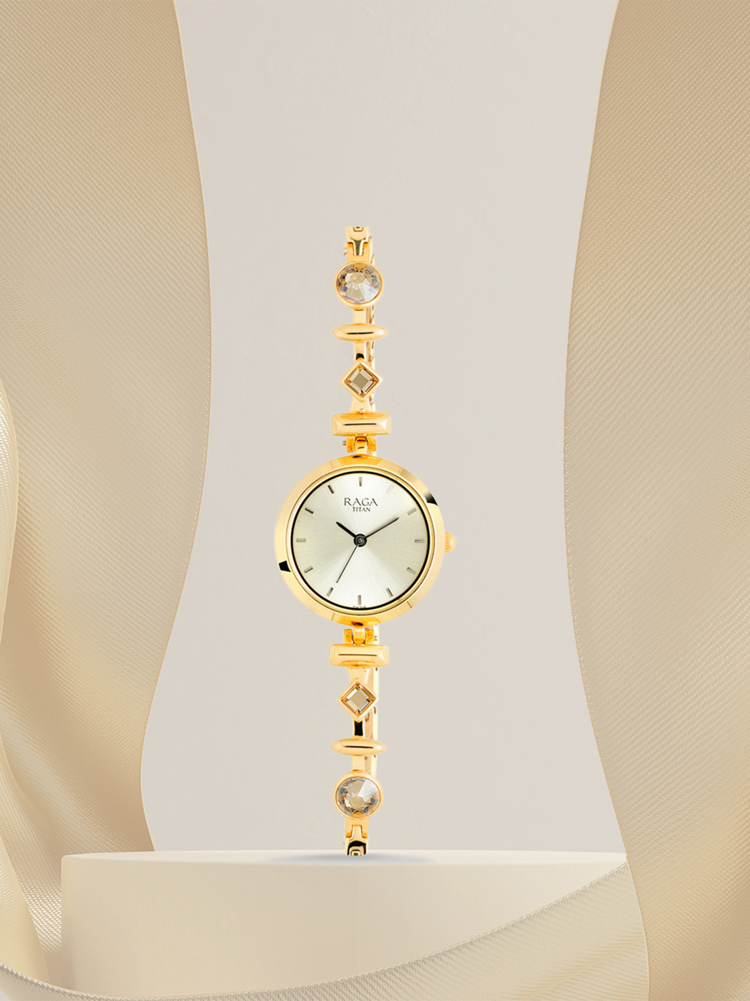 Titan Raga Facets Women Champagne Analogue watch 2606YM05