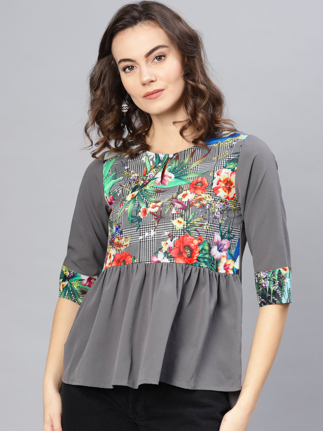 Pannkh Women Charcoal Grey & Red Printed A-Line Top
