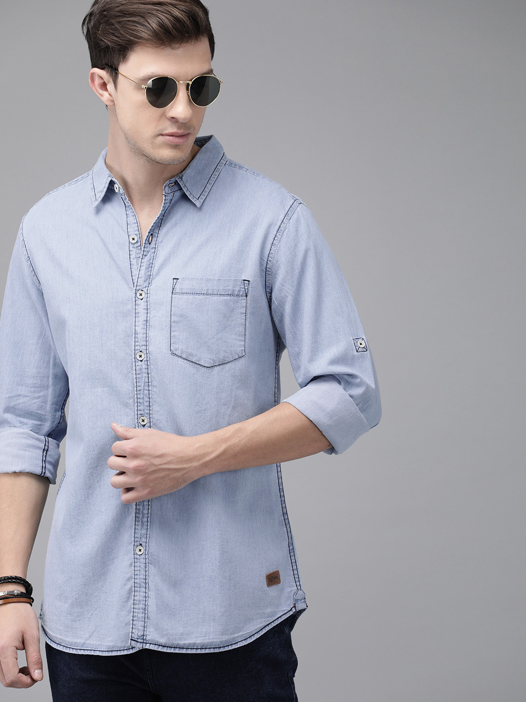 The Roadster Lifestyle Co Men Blue Regular Fit Solid Casual Shirt