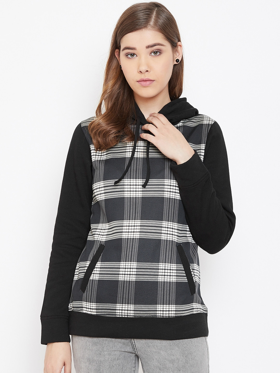 Rute Women Black & White Checked Hooded Sweatshirt