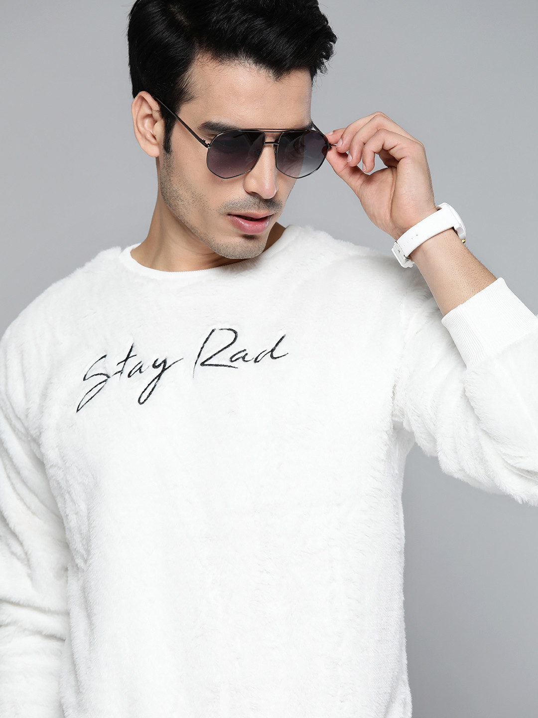 Kook N Keech Men White Printed Detail Fuzzy Sweatshirt