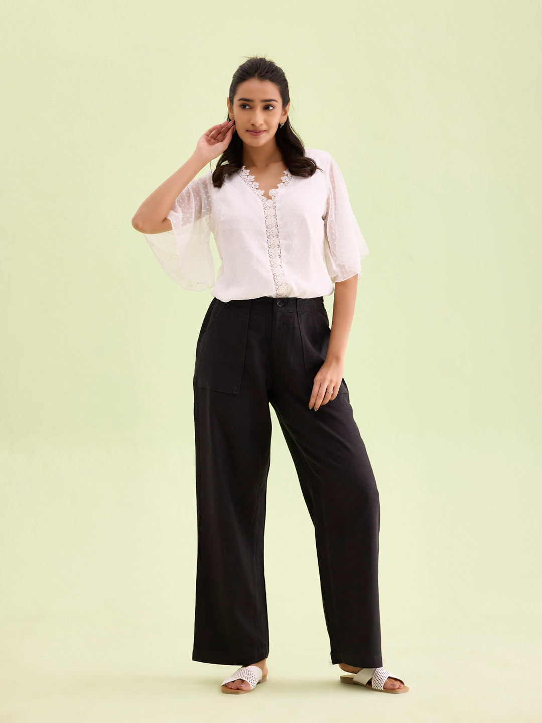 Go Colors Women Black Solid Relaxed Fit Solid Parallel Trousers