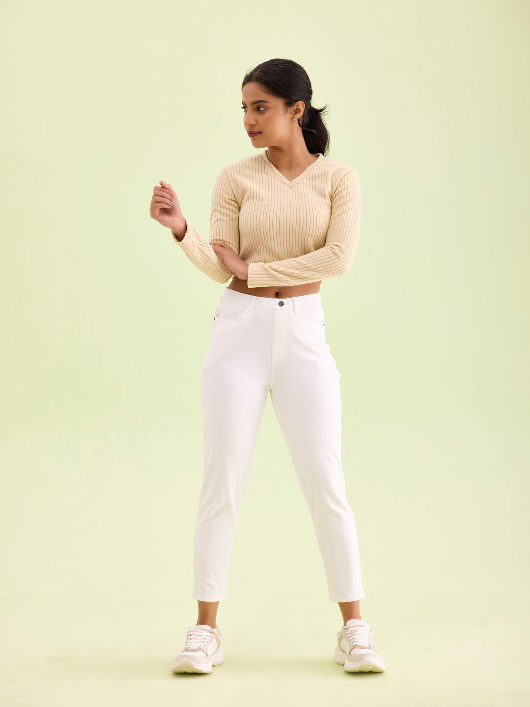 Go Colors Women White Solid Super Stretch Cropped Jeggings