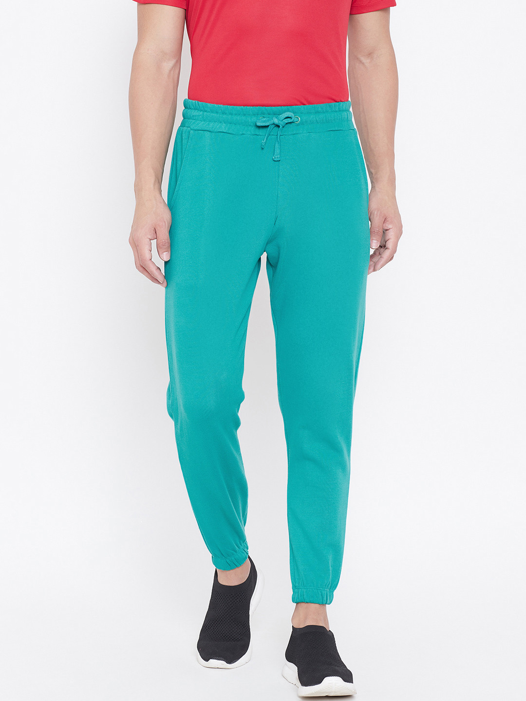 Aesthetic Bodies Men Green Straight Fit Solid Joggers