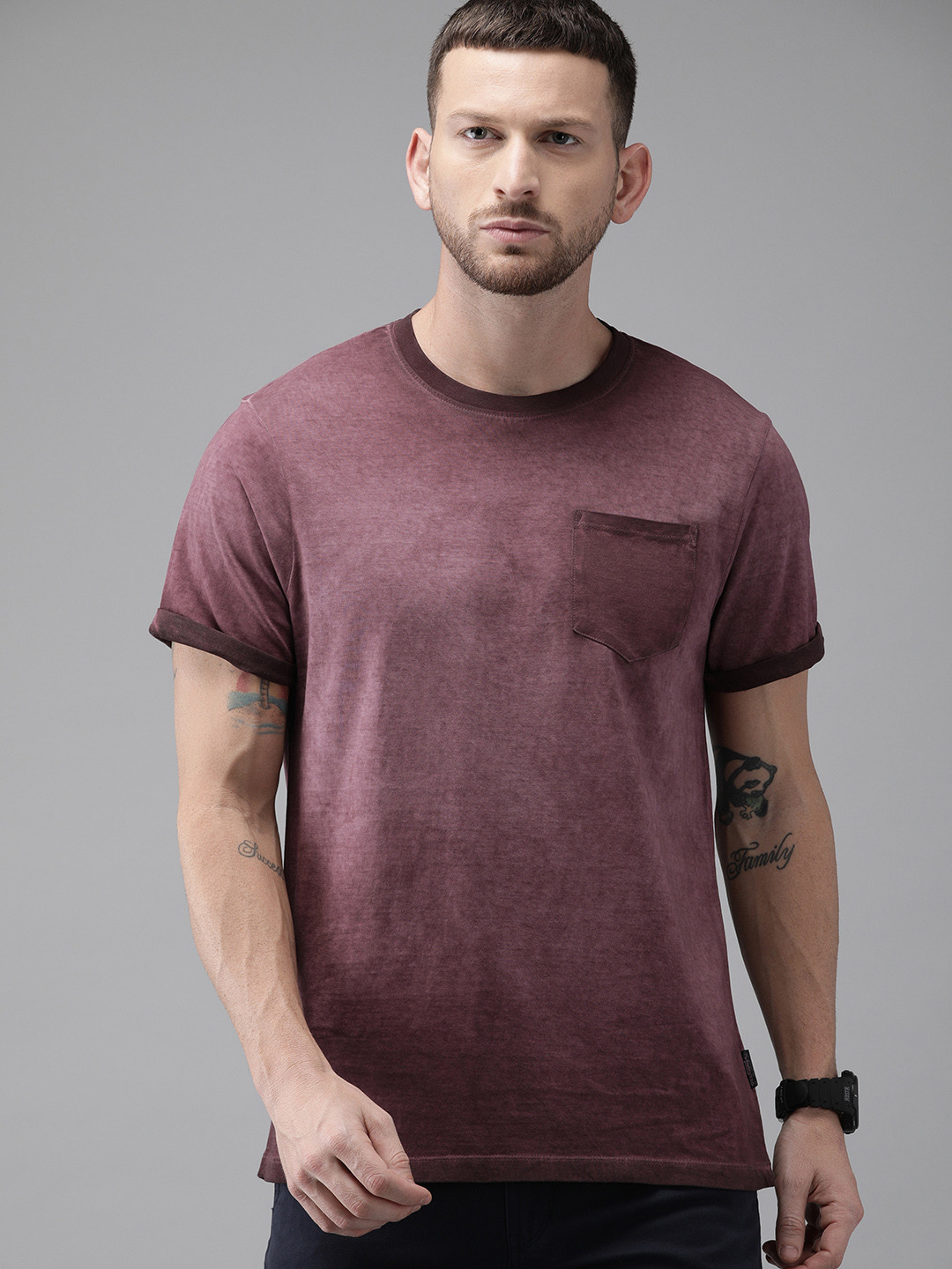 The Roadster Lifestyle Co Men Mauve Dyed Round Neck Pure Cotton T-shirt