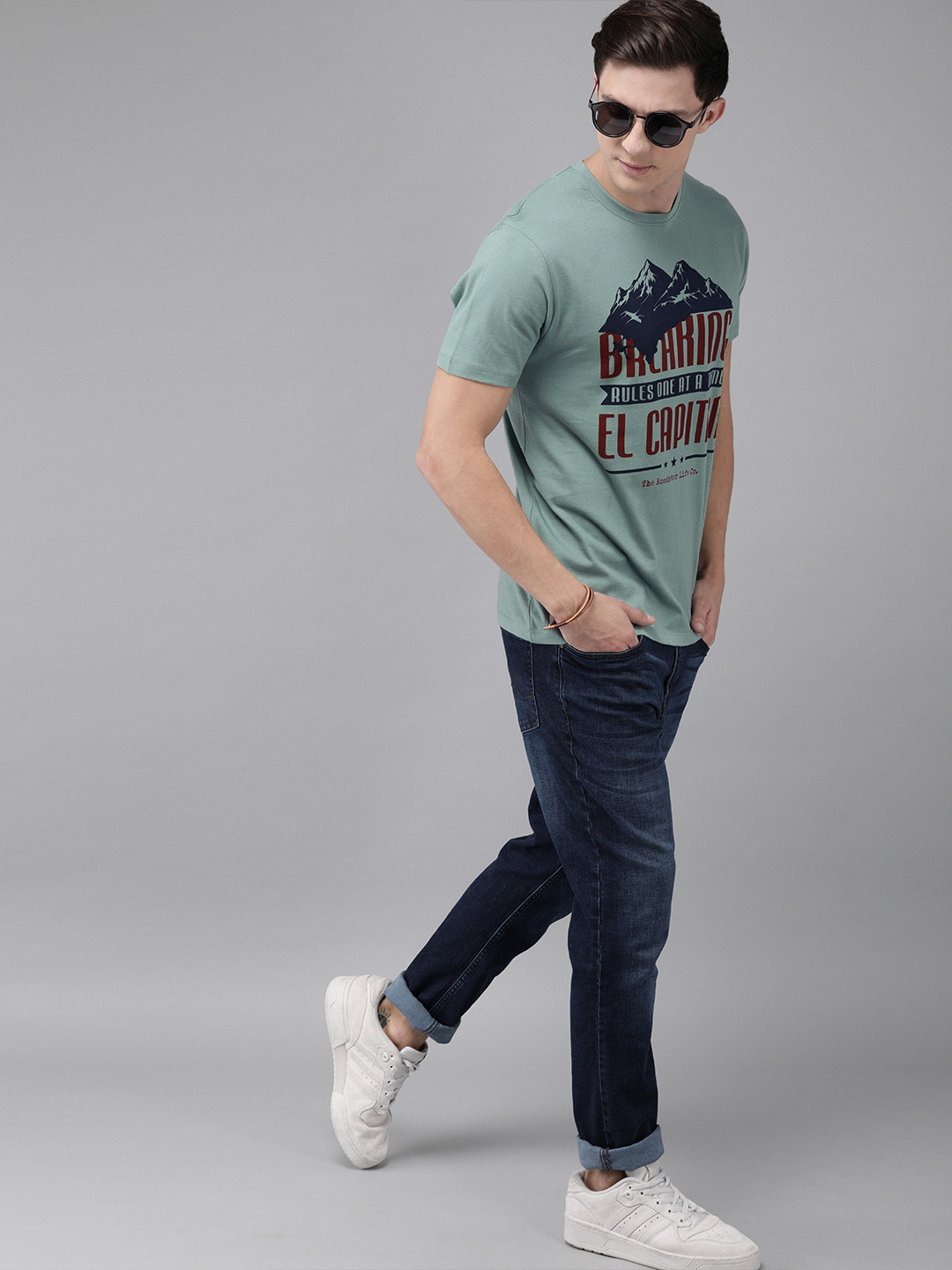 The Roadster Lifestyle Co Men Sea Green Graphic Printed Round Neck  Cotton T-shirt