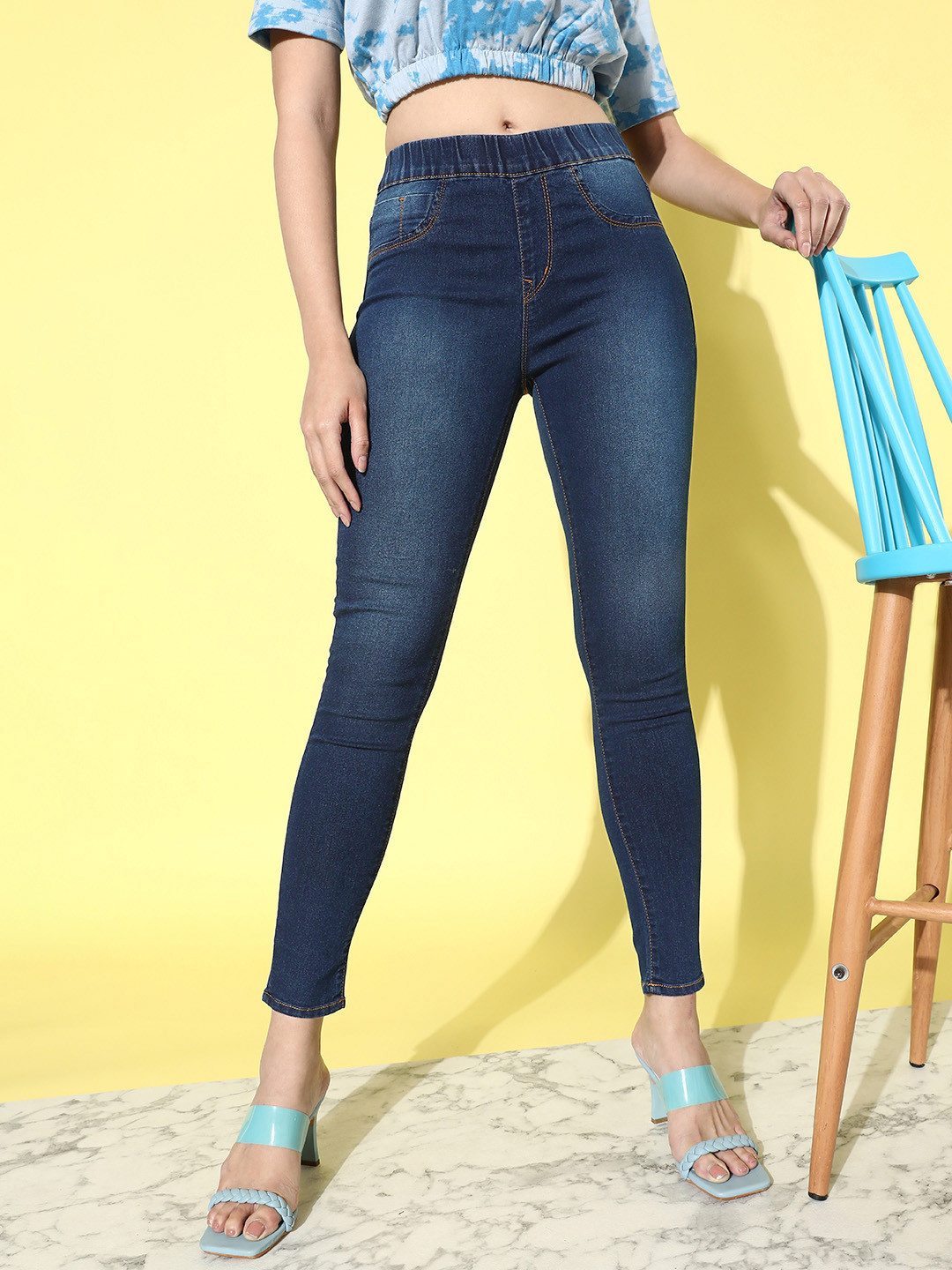 Roadster Women Blue Skinny Fit Washed Mid-Rise Denim Jeggings