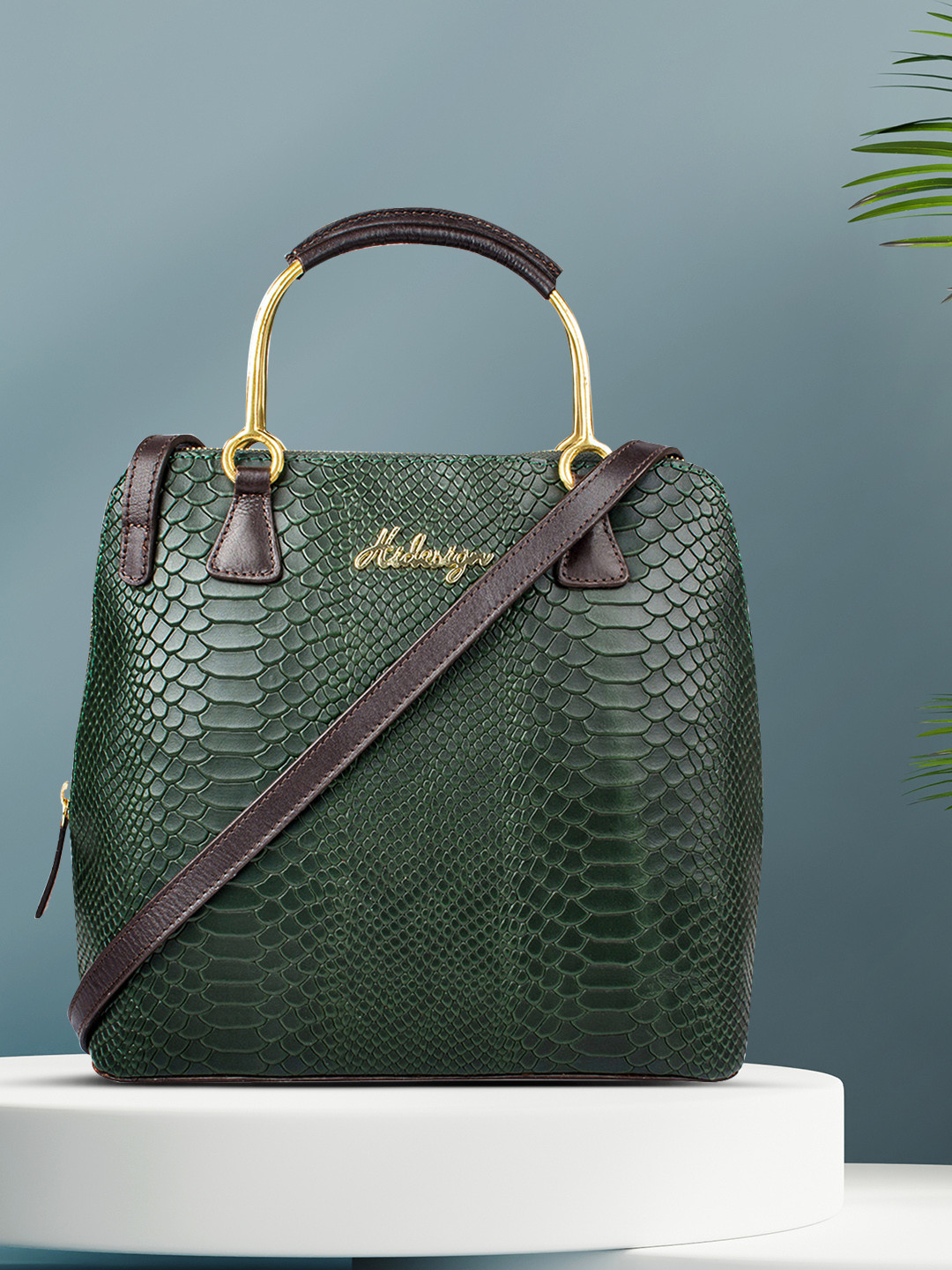 Hidesign Green Textured Leather Handheld Bag