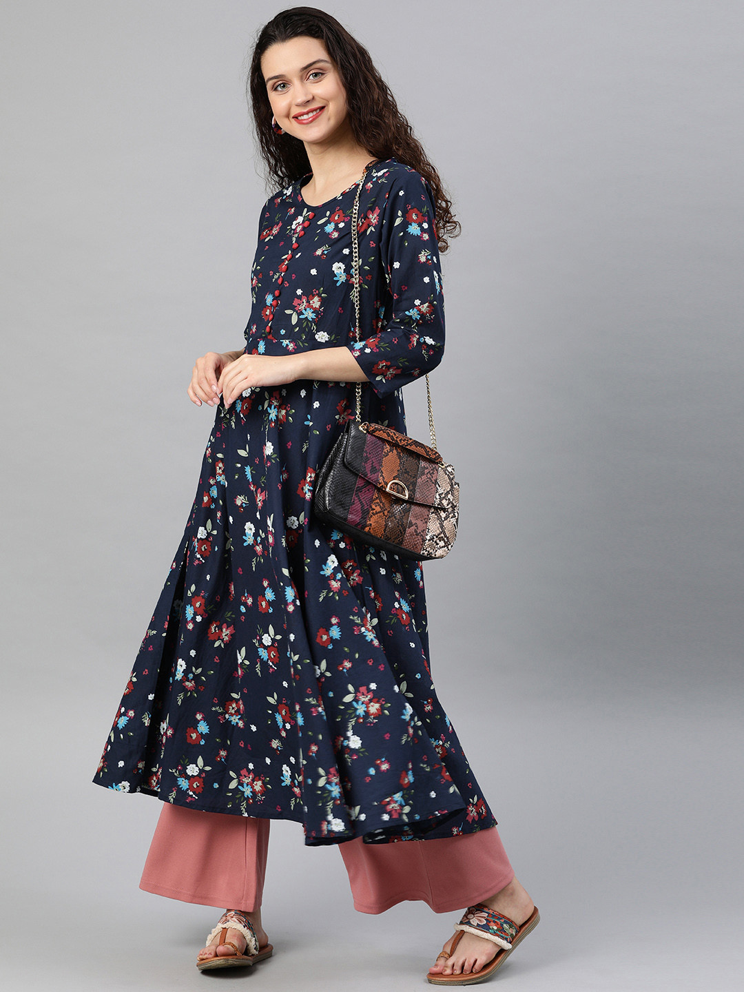 YASH GALLERY Women Navy Blue & Red Floral Print A-Line Kurta