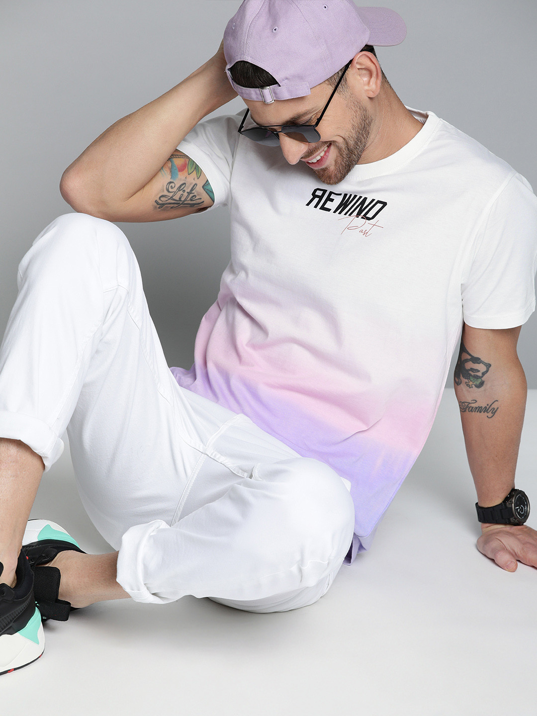 Kook N Keech Men White  Pink Dyed Round Neck  Cotton T-shirt with Printed Detail