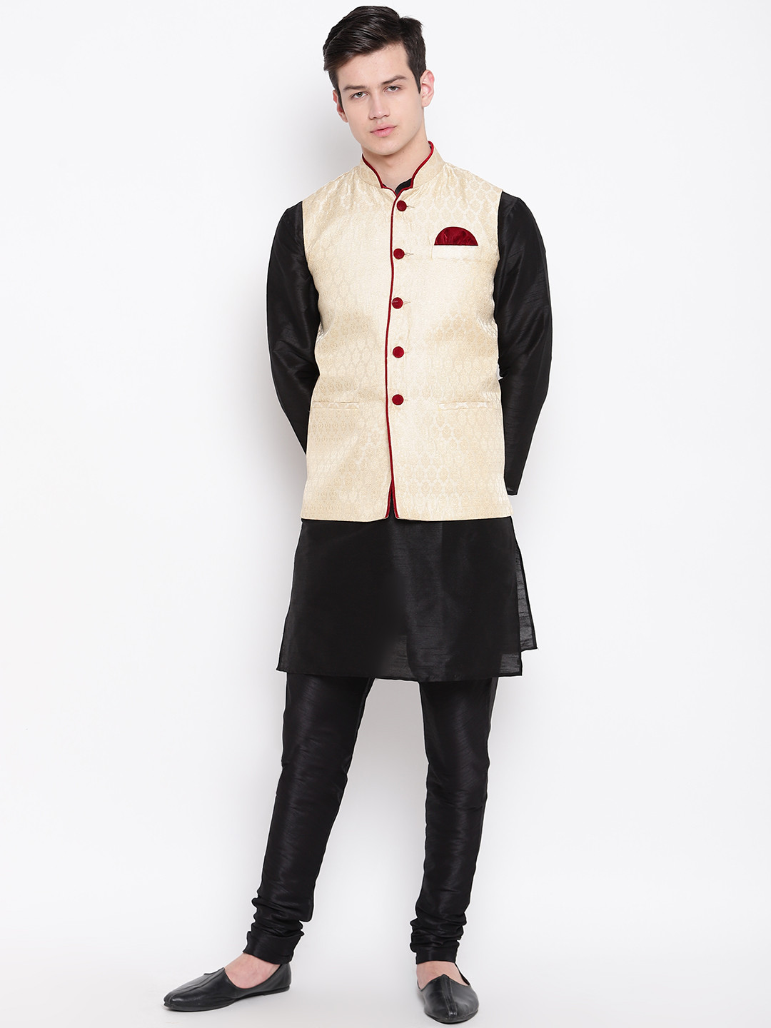 MAG Men Black & Cream-Coloured Solid Kurta with Churidar