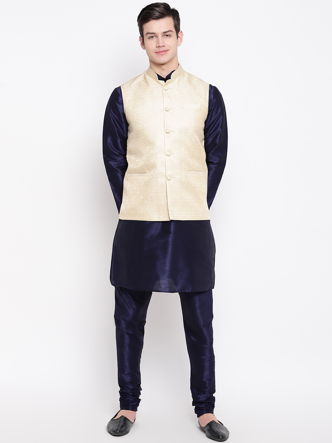 MAG Men Navy Blue & Cream-Coloured Solid Kurta with Churidar