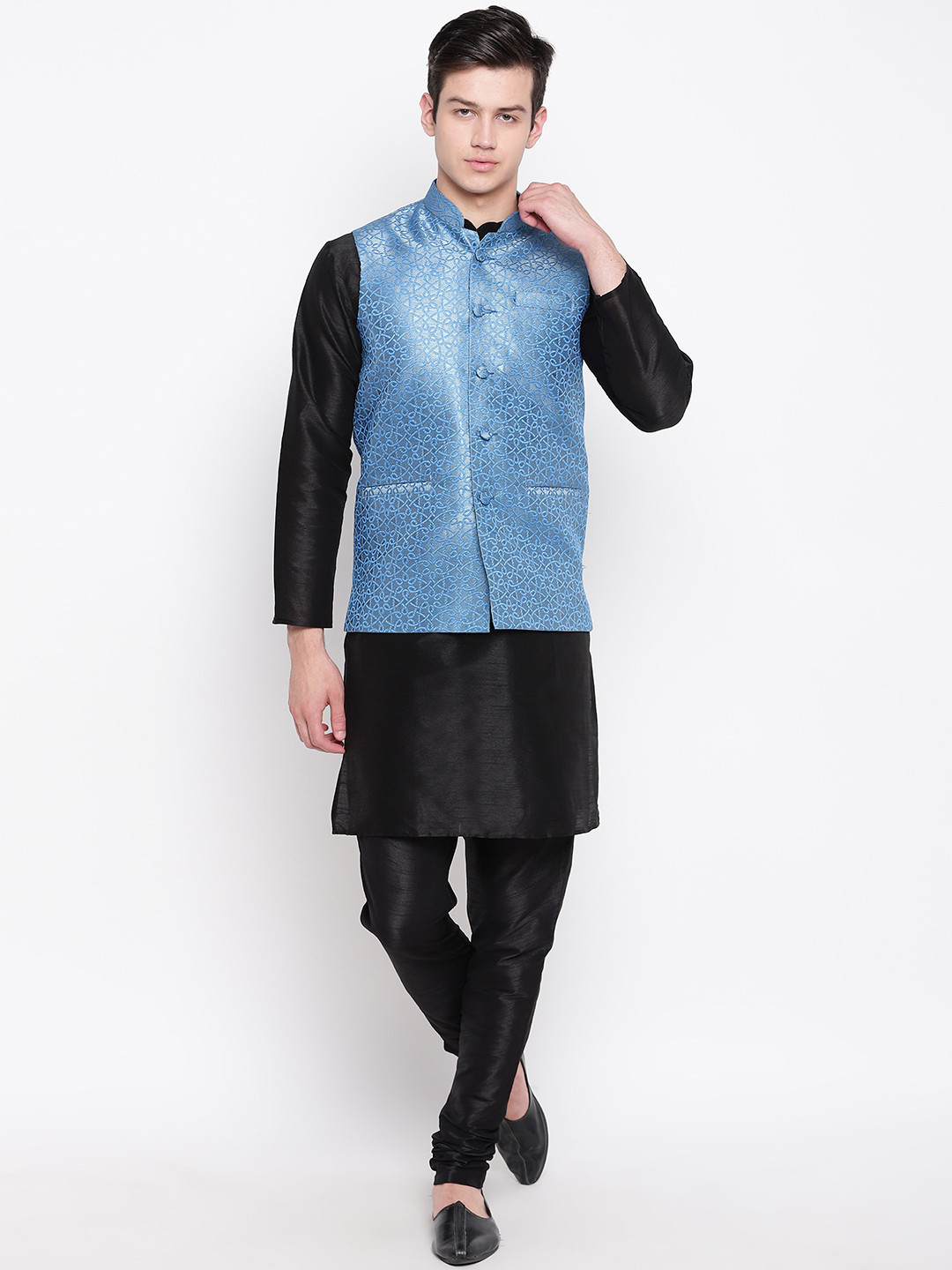 MAG Men Black & Blue Solid Kurta with Churidar