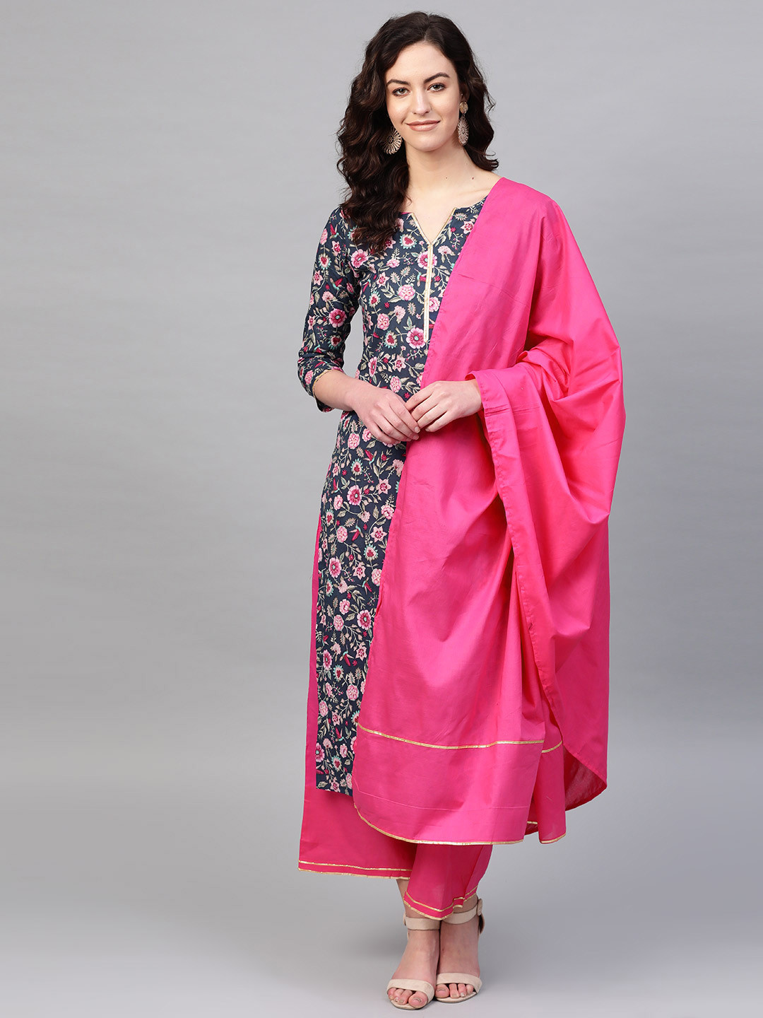 Women Navy Blue \u0026 Pink Printed Kurta 