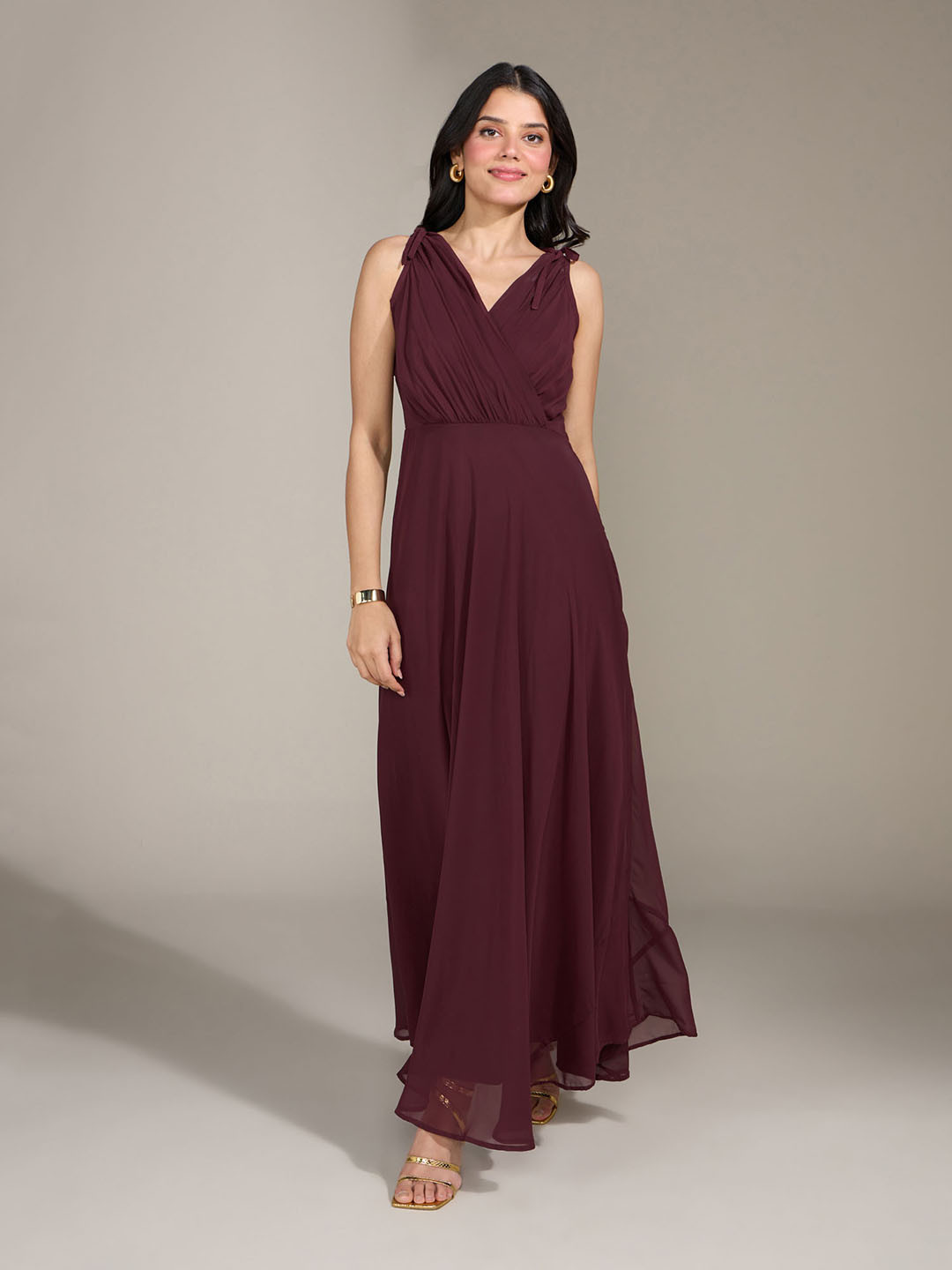 20Dresses Burgundy V-Neck Maxi Dress